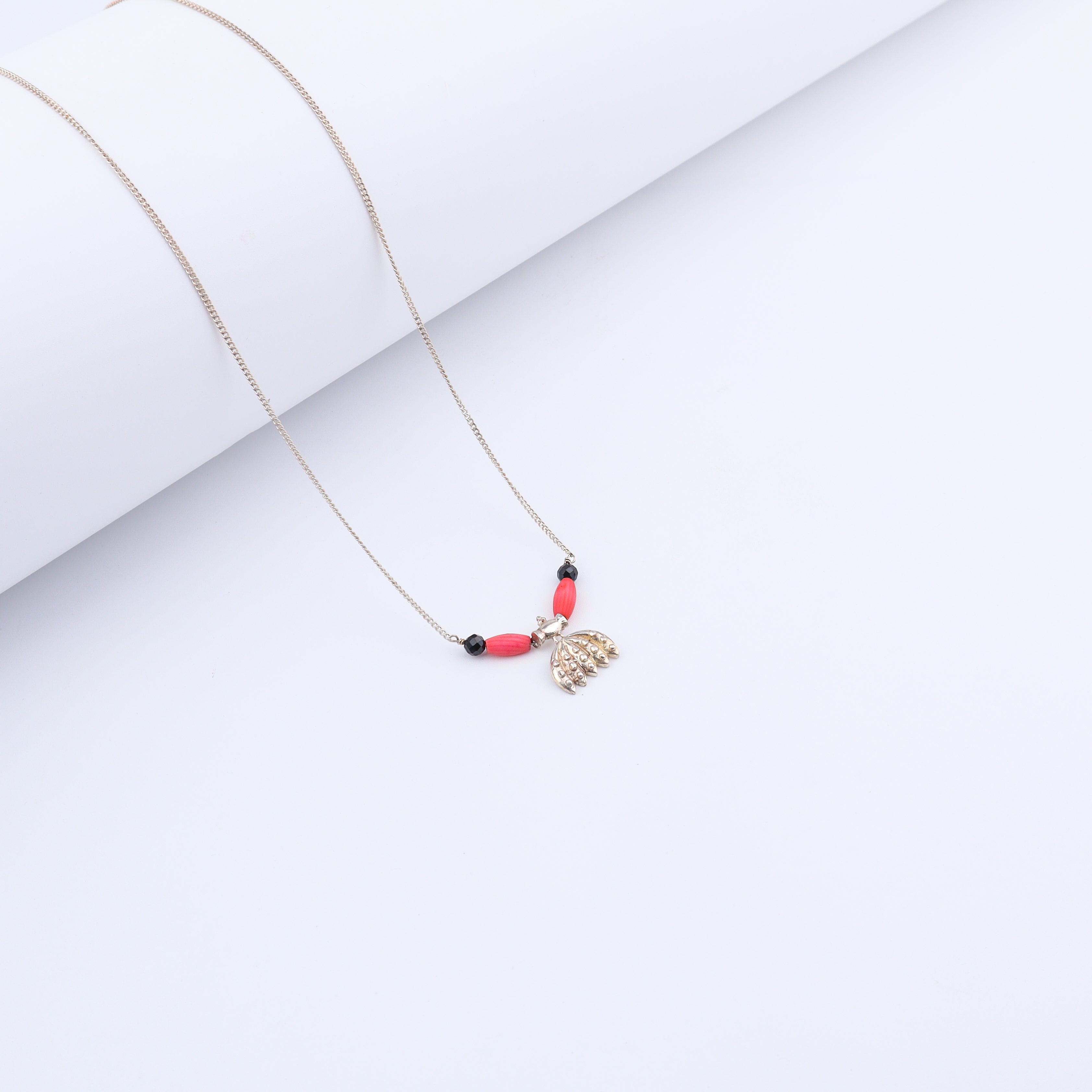 Handmade Silver Saaj Motif Mangalsutra : केळी (Keli)