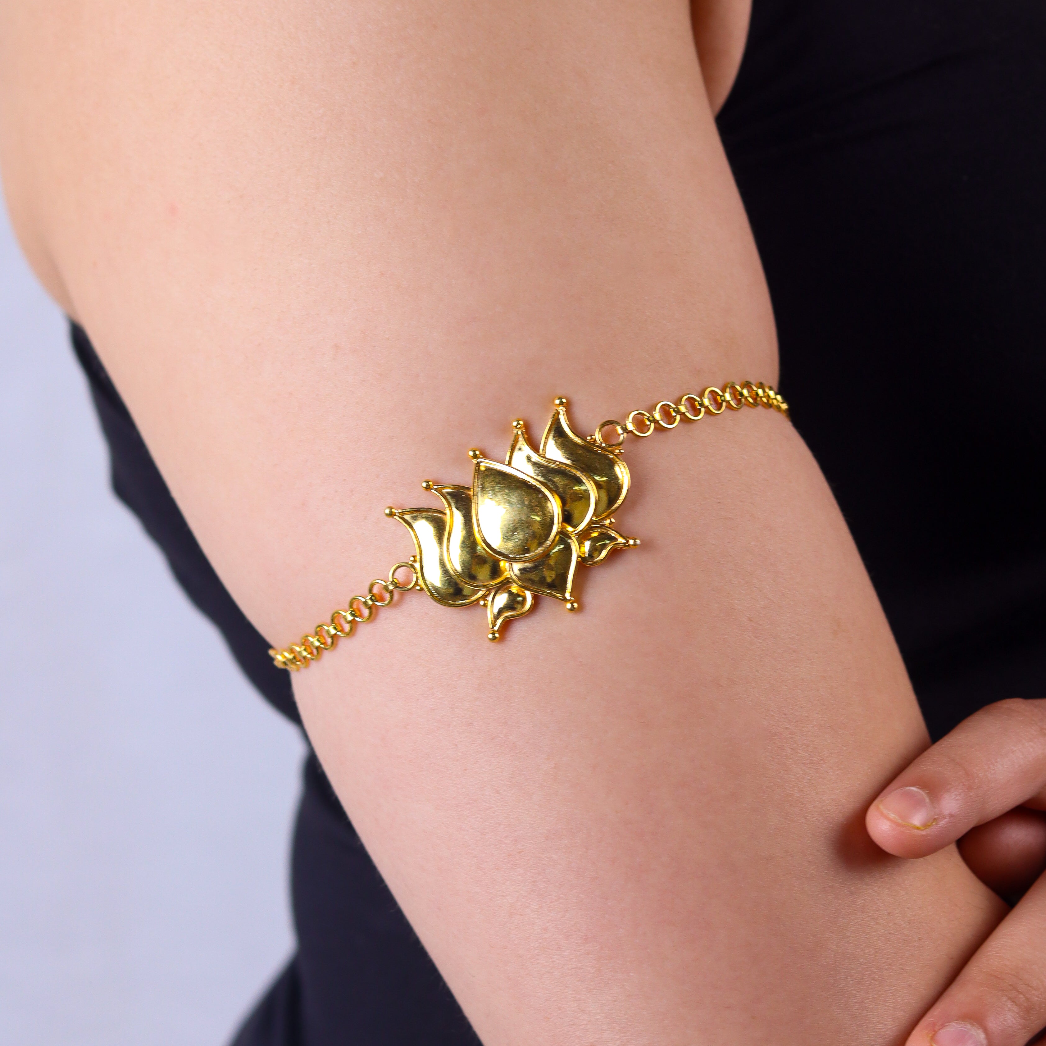 Lotus Armband | 22k Gold Plated