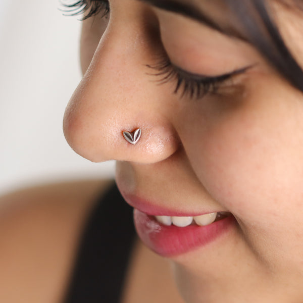 Silver Tiny Nose pin