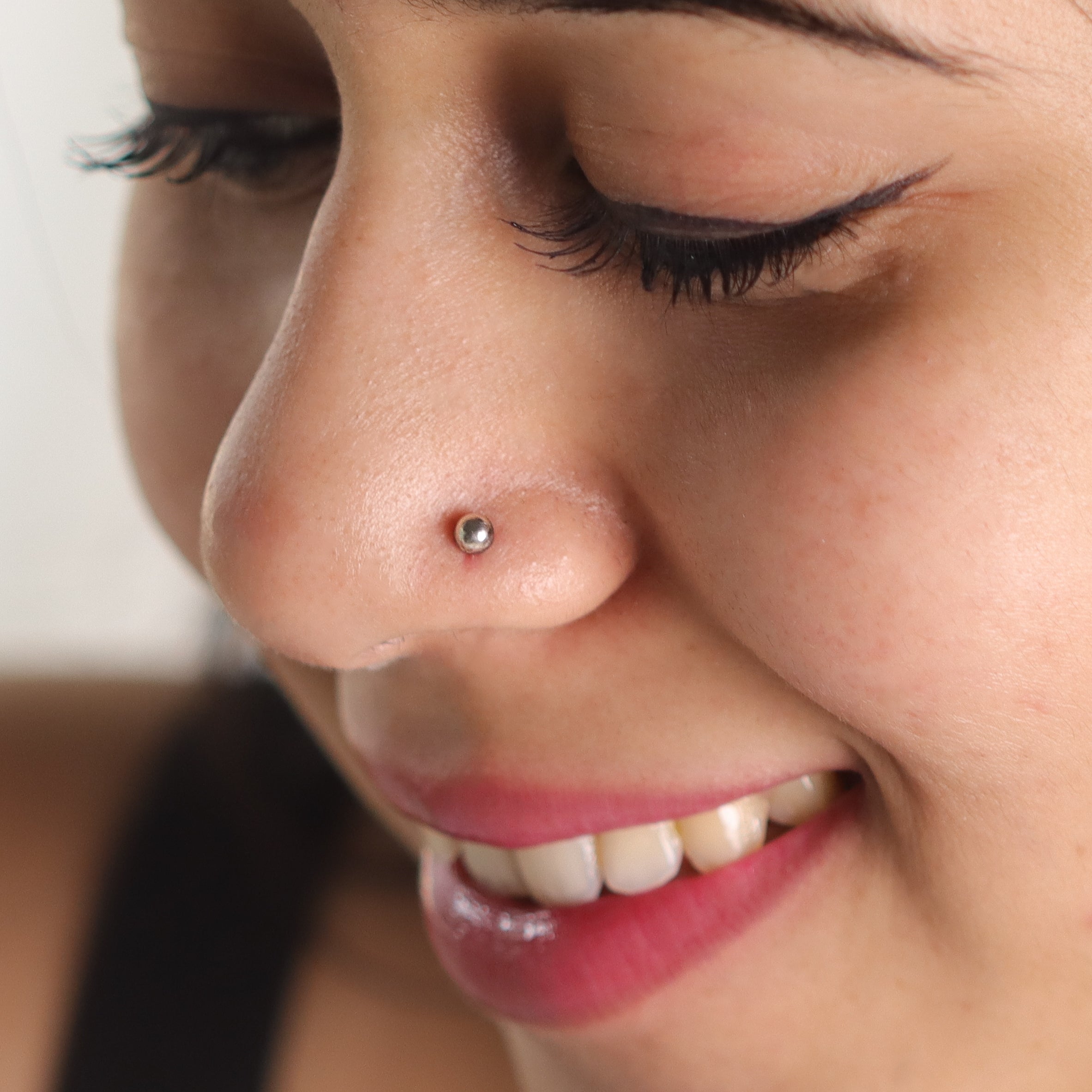 Silver Dome Nose Pin