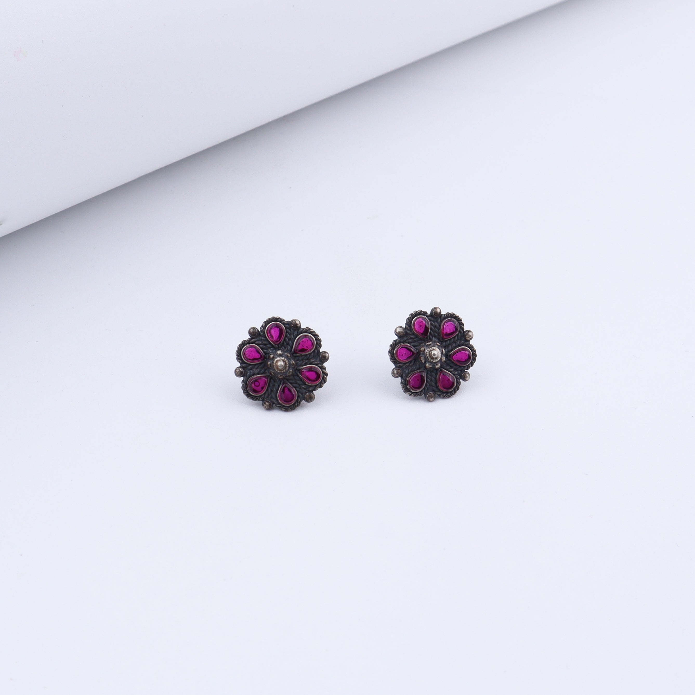 Silver Pink Stone Flower Pendant Mangalsutra Set