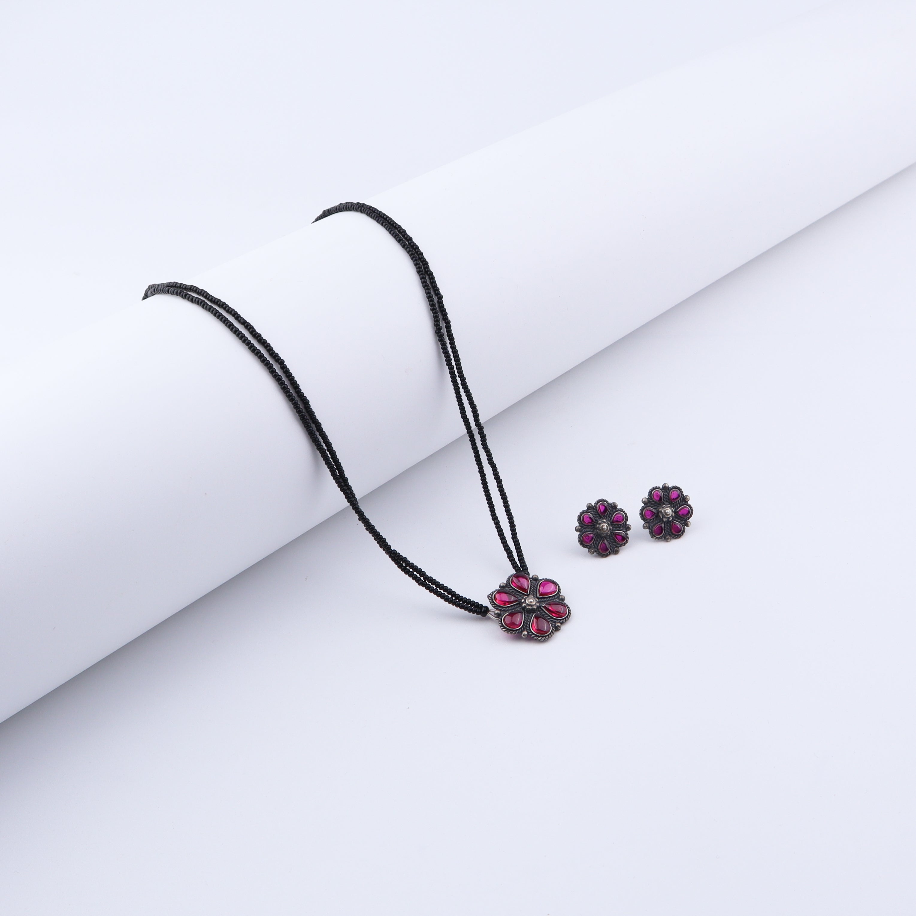 Silver Pink Stone Flower Pendant Mangalsutra Set