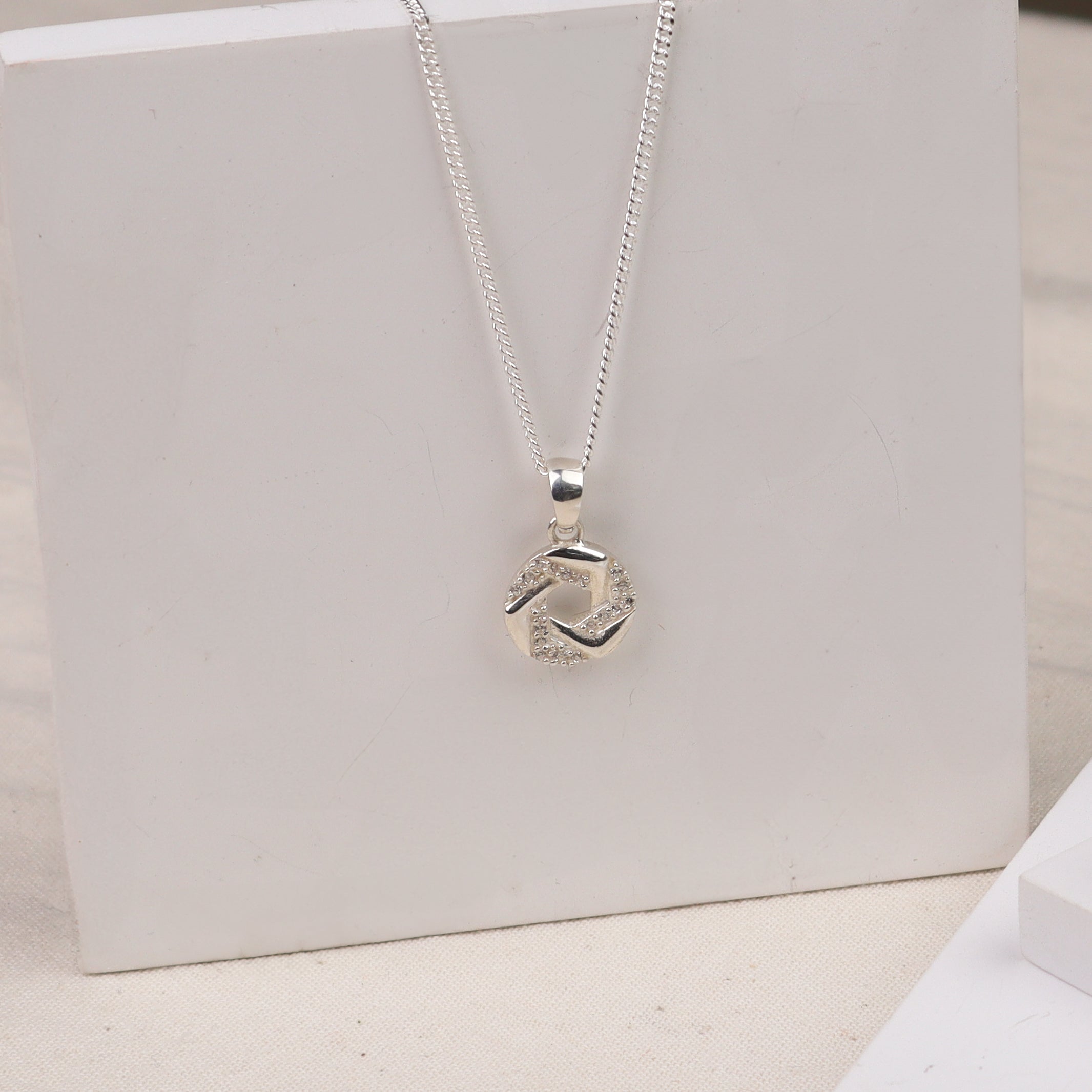 Silver Spiral Zircon Set With Chain
