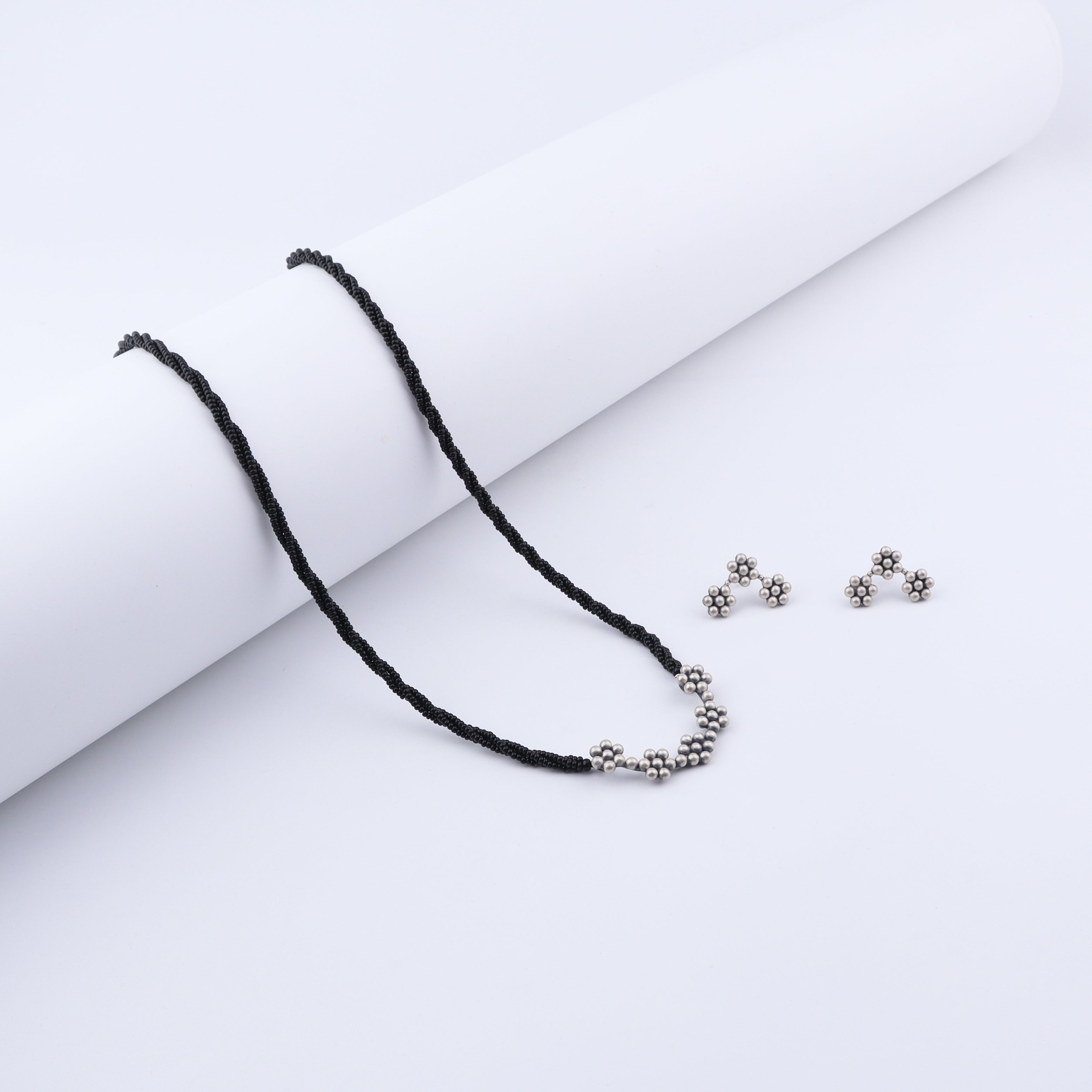 Kudi Basket Long Mangalsutra with Earrings