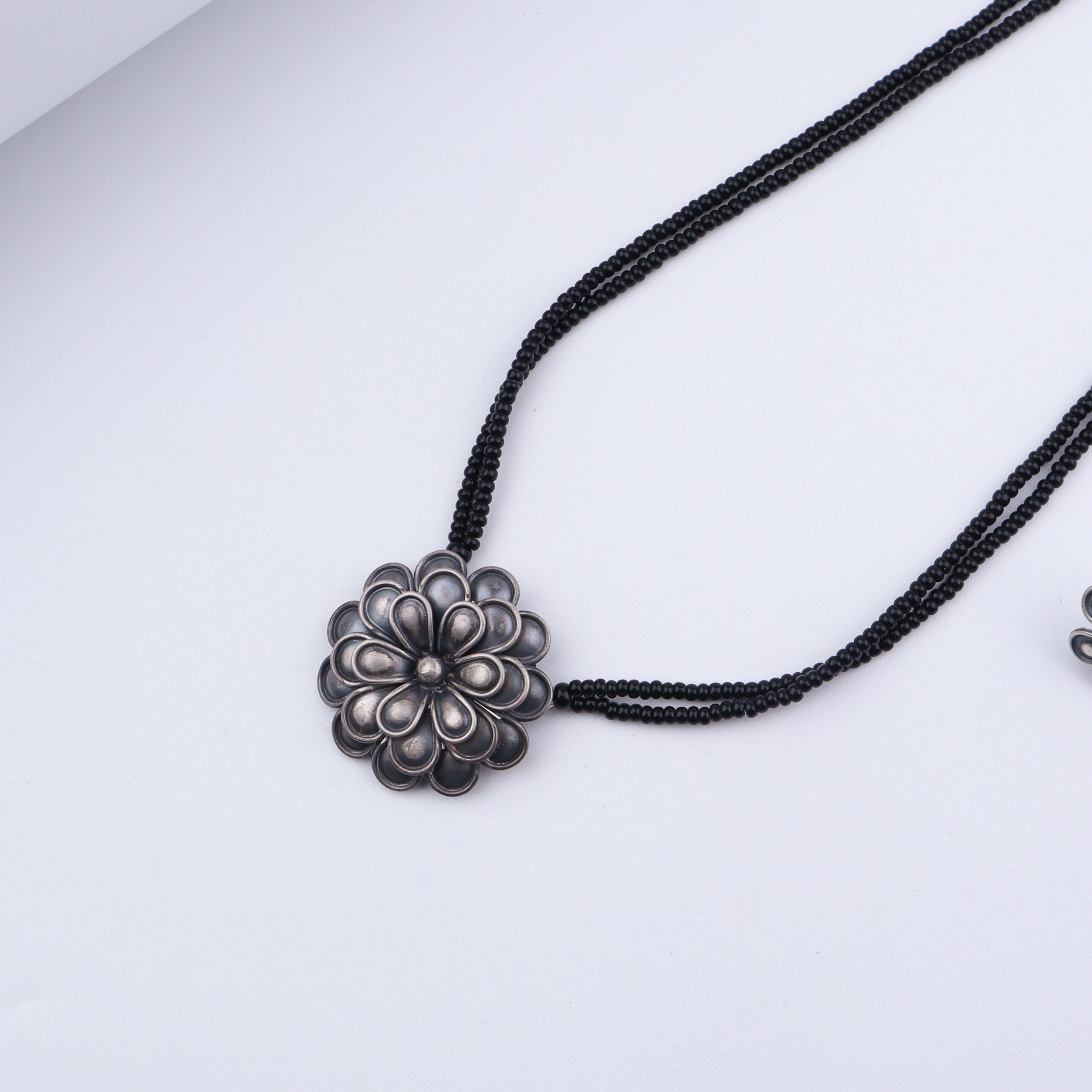 Silver Double Flower Pendant Mangalsutra Set
