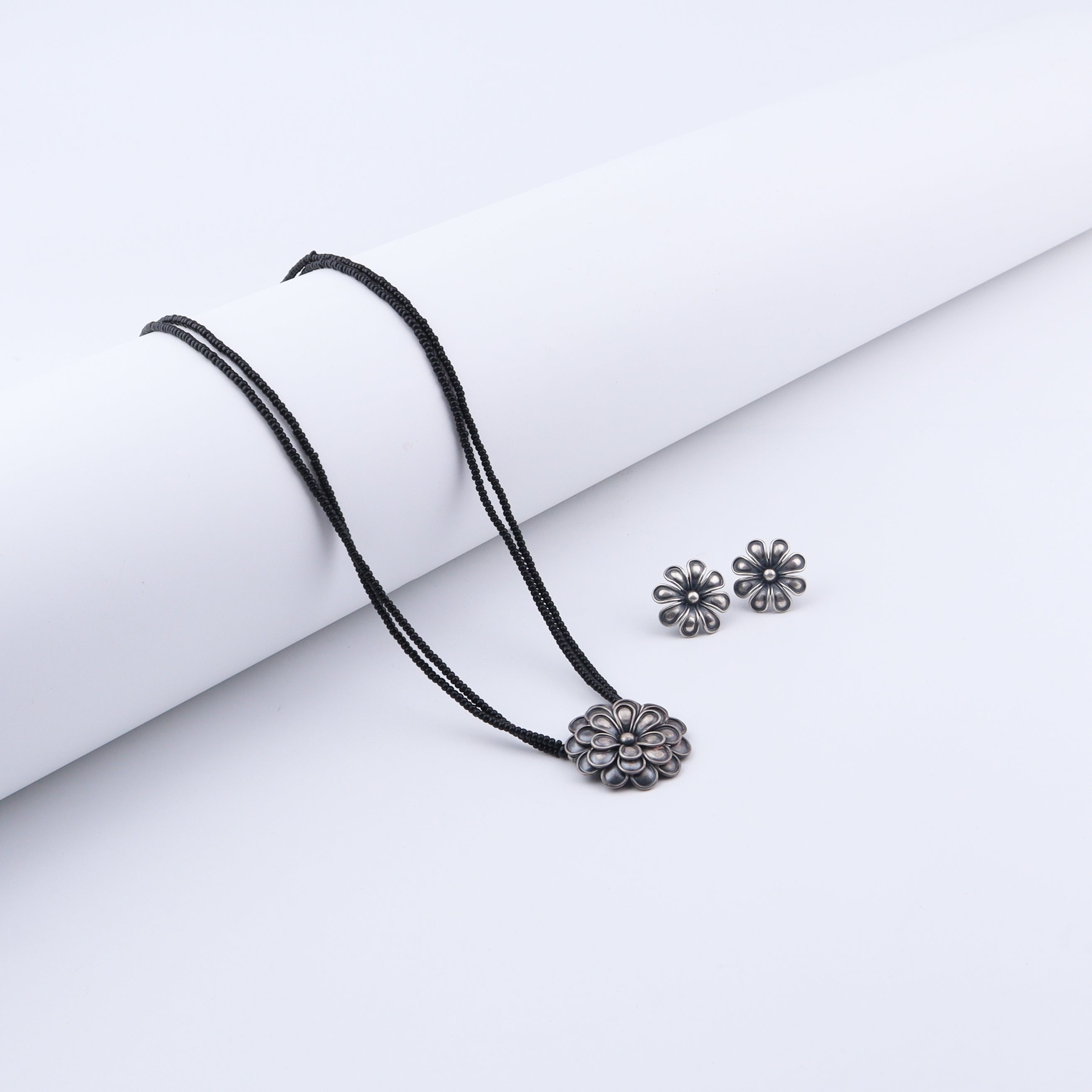 Silver Double Flower Pendant Mangalsutra Set