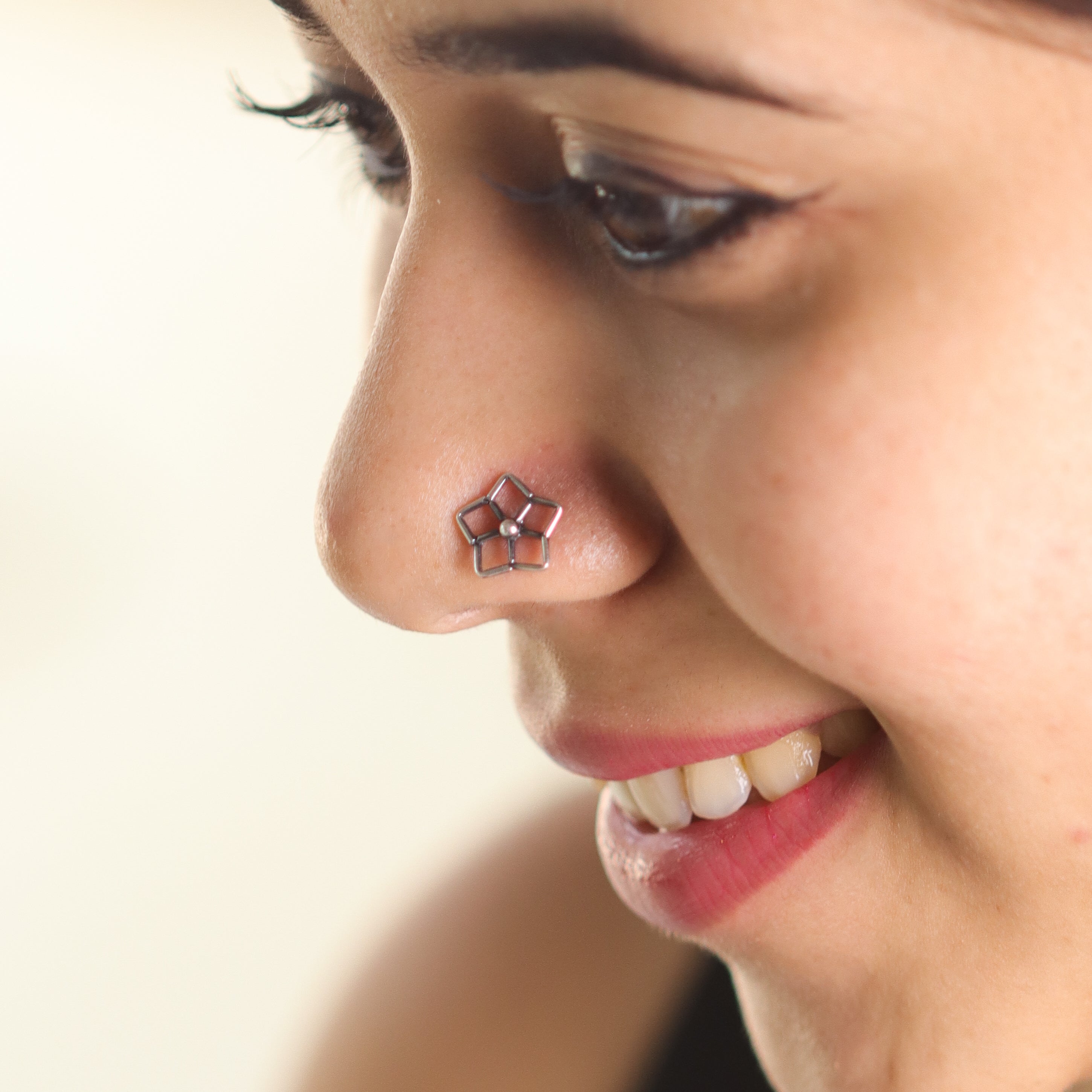 Filigree Flower Nose pin (Pierced)