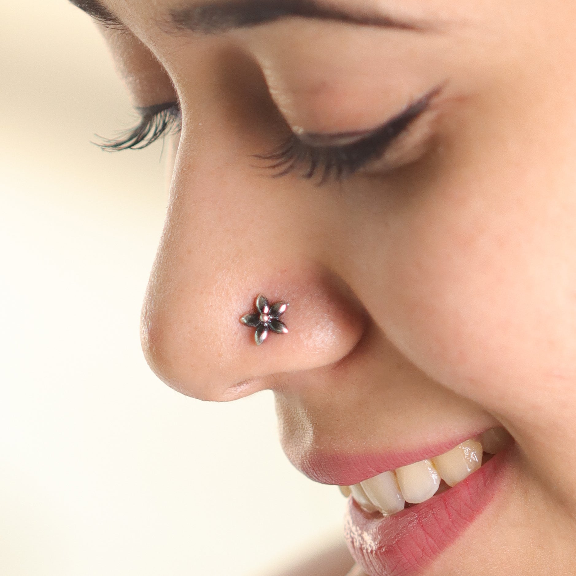 Sadafulee Nose pin (Pierced)