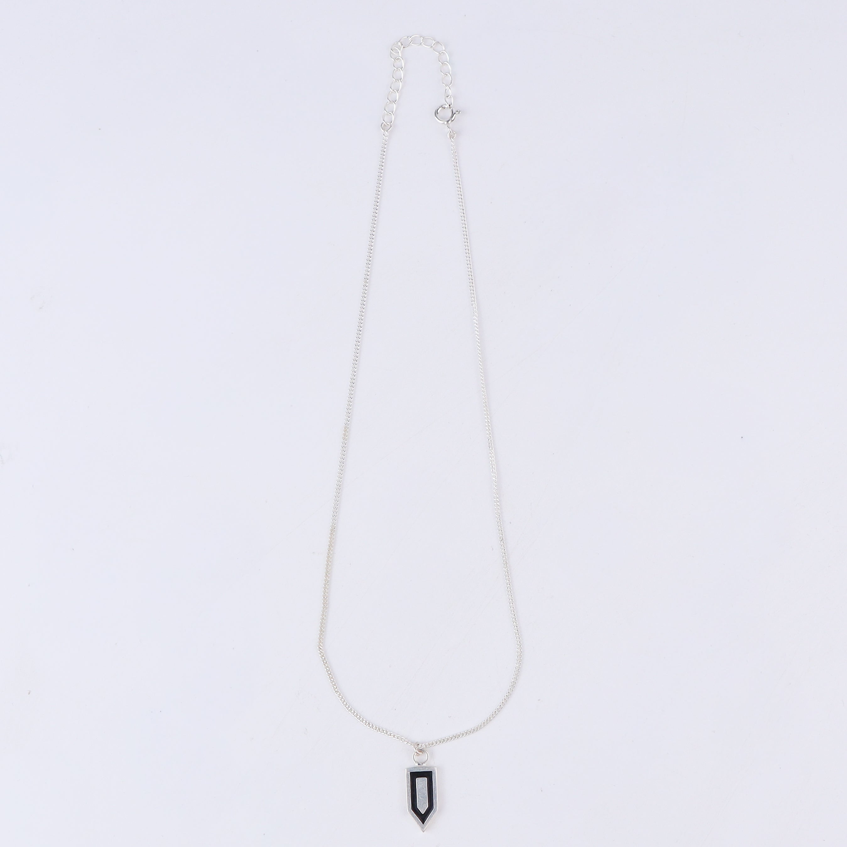 wear tie pendant necklace for everyday styling