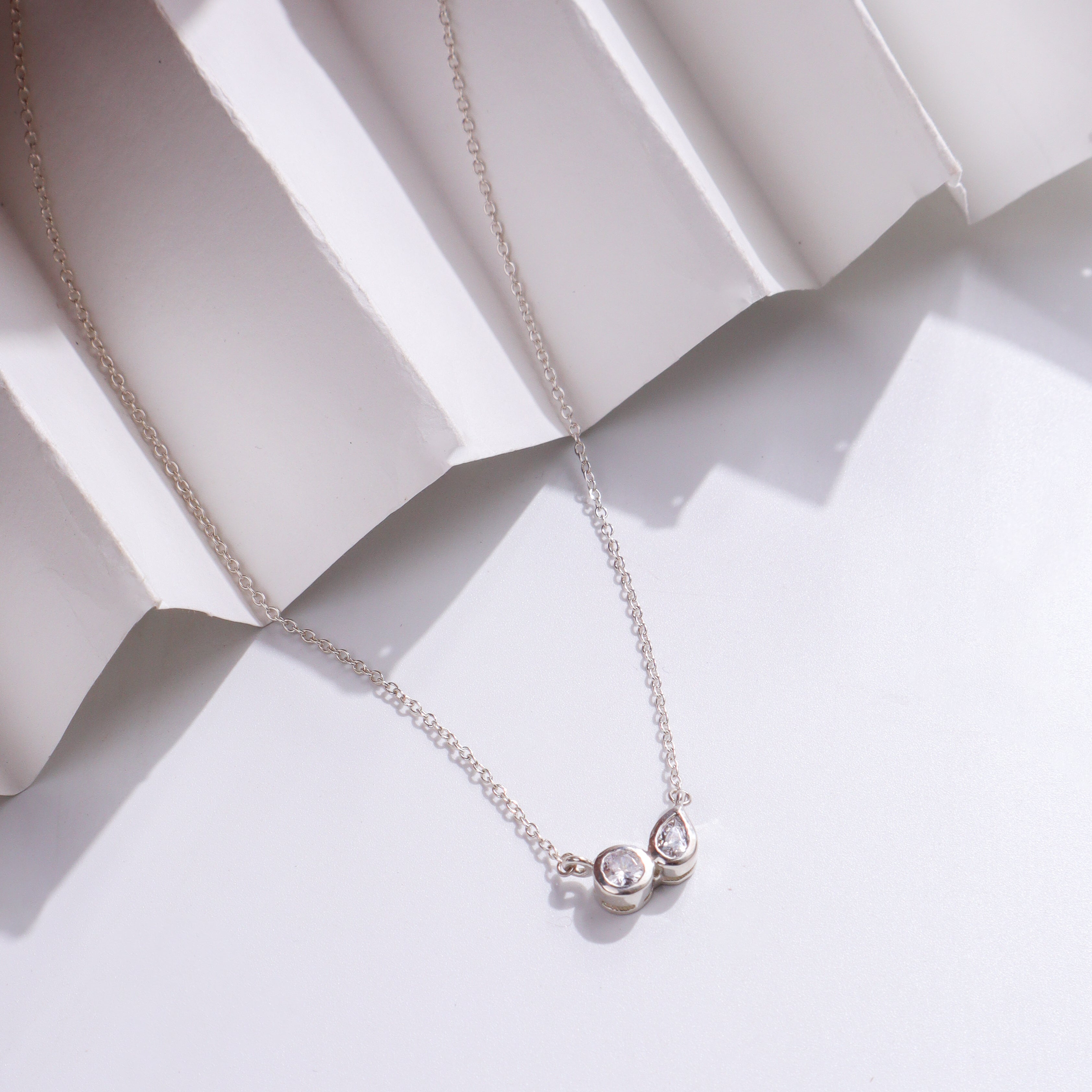 Silver necklace with cubic zirconia stones