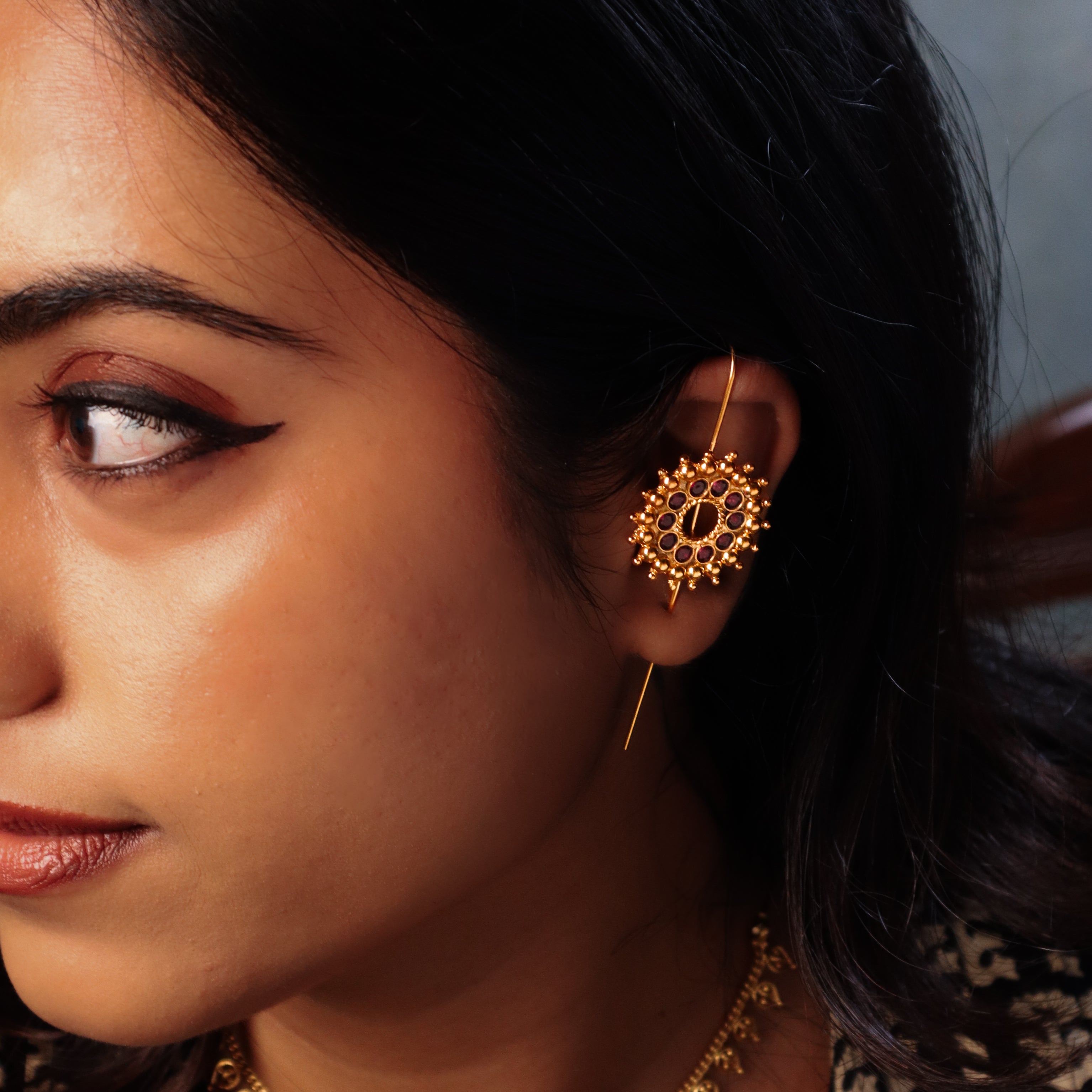 Pink Karwar Motif Single Earcuff Silver 22K Gold Plated