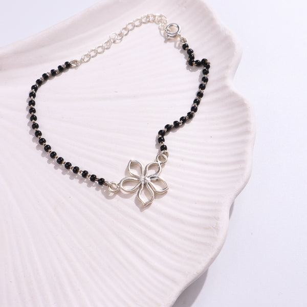 Sadafuli (Periwinkle) Mangalsutra Bracelet