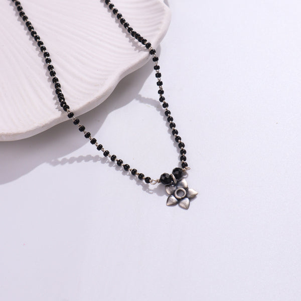 Silver Charm Mangalsutra : Flower