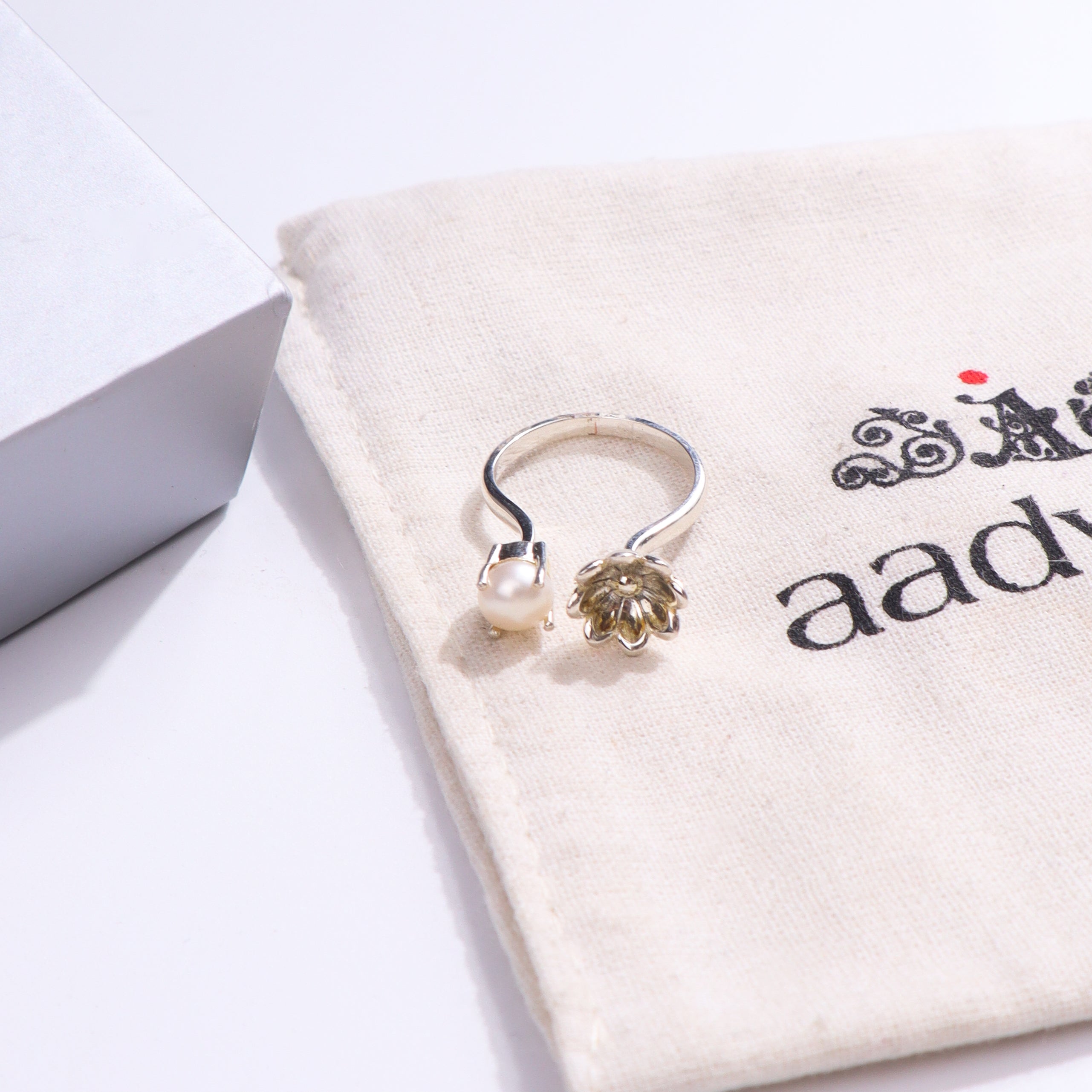 Silver Pearlflower ring