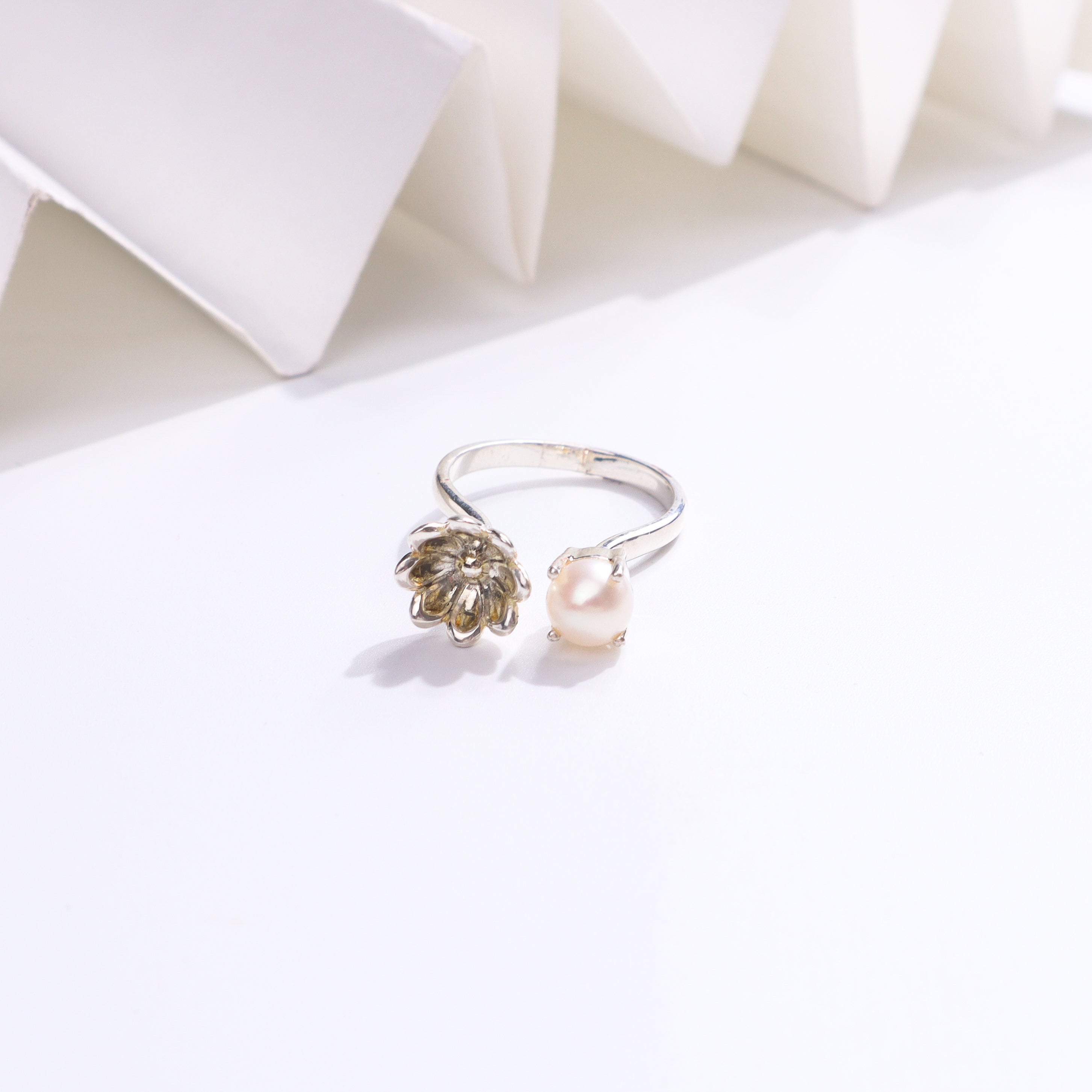 Silver Pearlflower ring