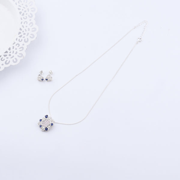 Silver Vivid Bloom jewelry set with chain and blue accents
