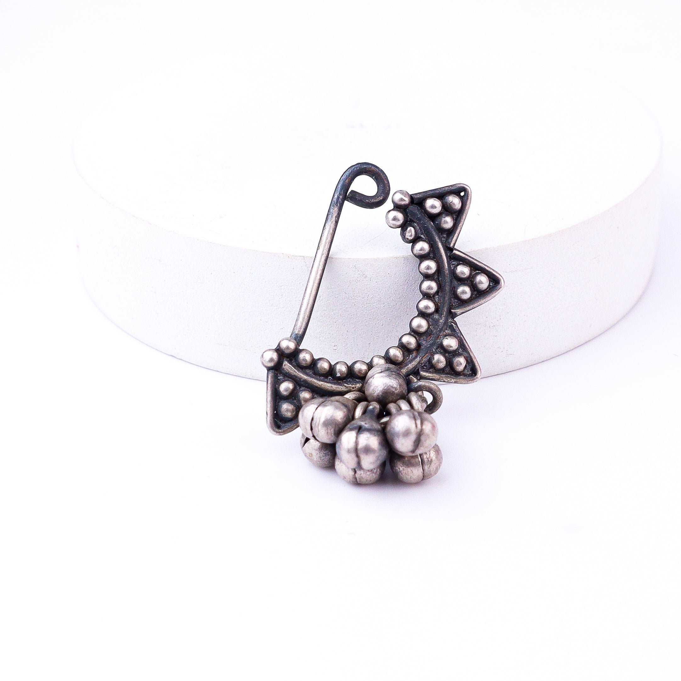 wear ghungroo nath left clip on for traditional styling