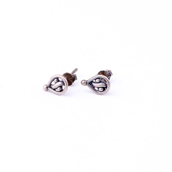 Oxidized Silver Delicate Leaf Set