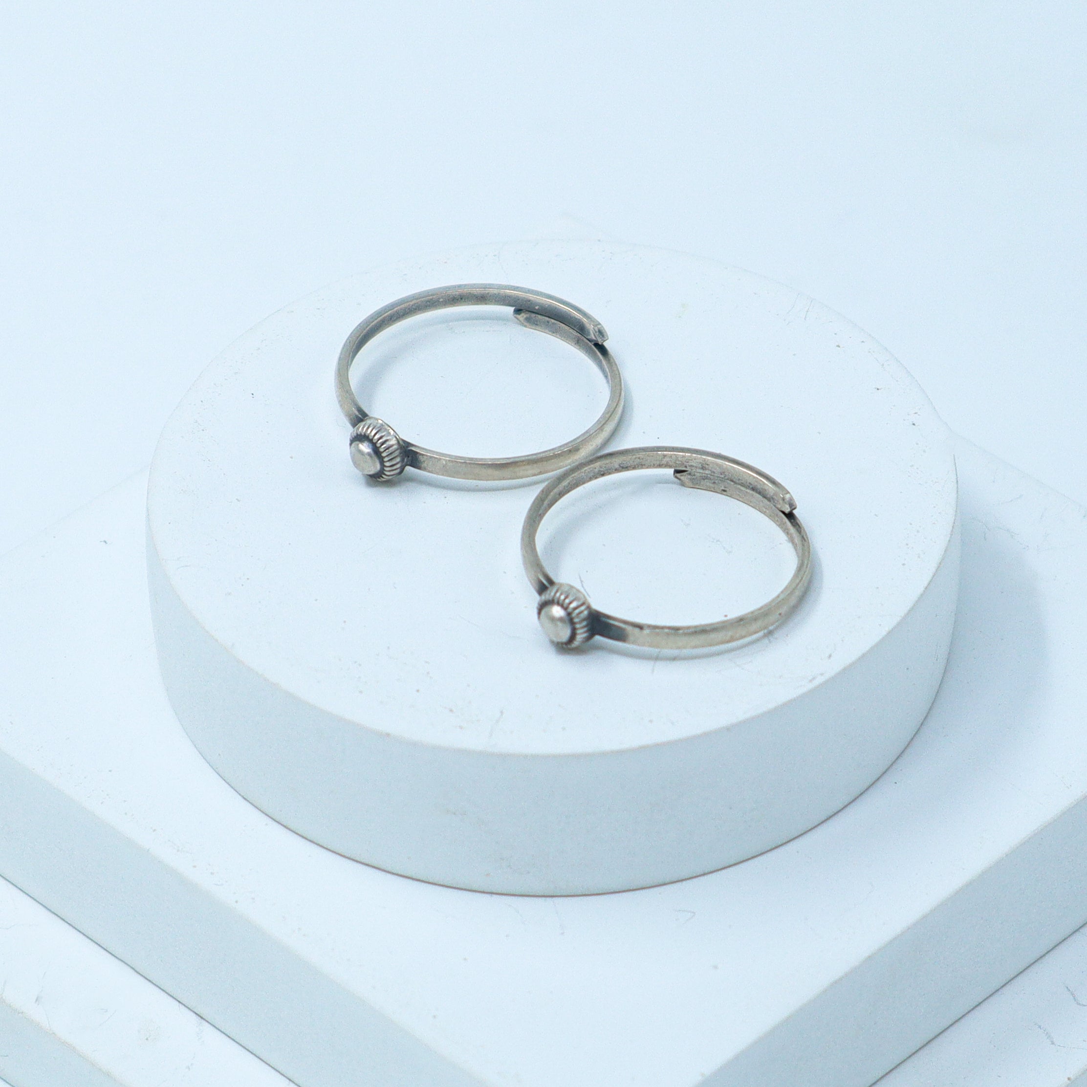 Silver Adjustable Toe ring (Textured Dome)