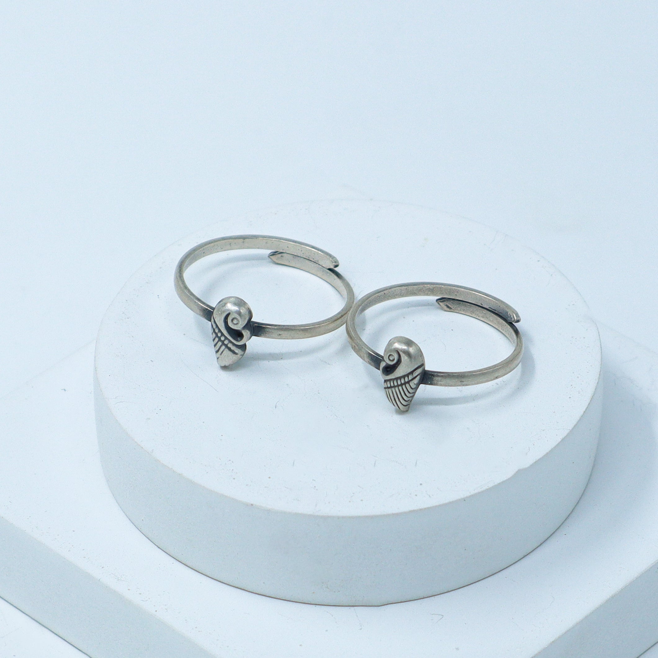 Silver Adjustable Toe ring (Mayur)