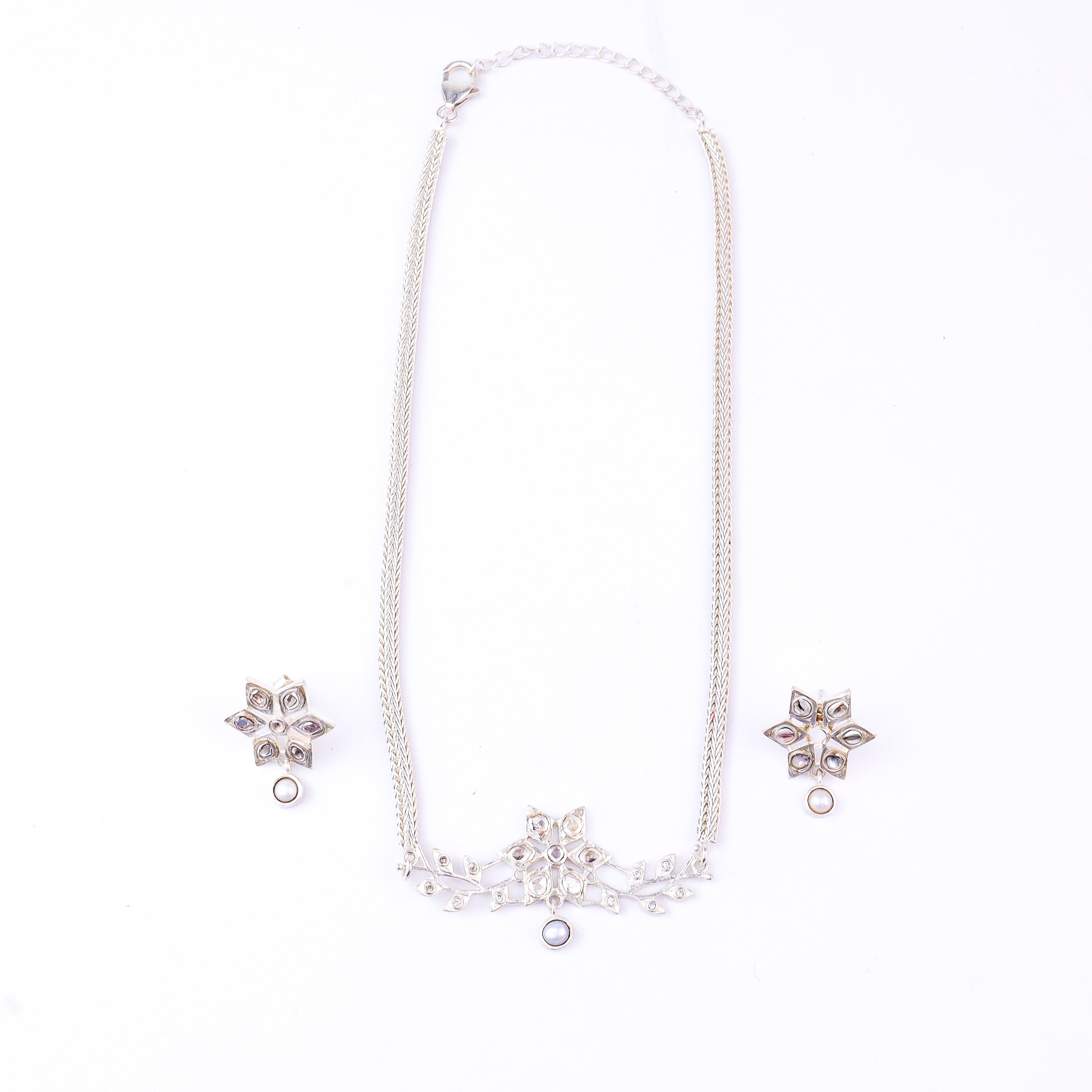 Polki Choker Leaf Silver Set with Pearls (Moissanite)