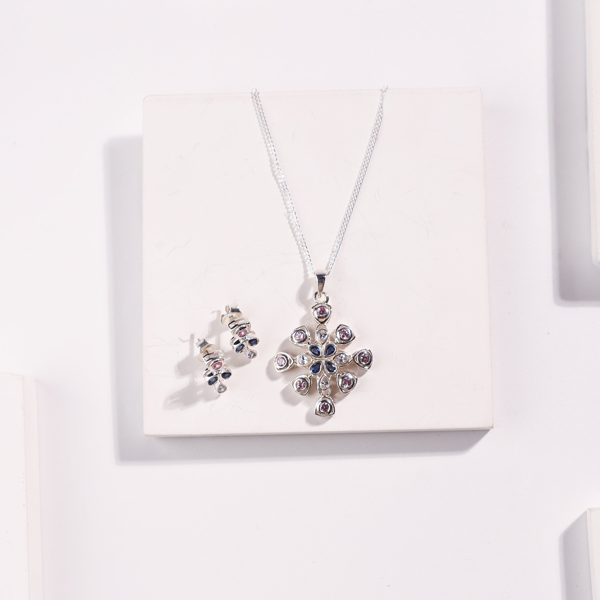 Silver Frosted Petal Set (Without chain)
