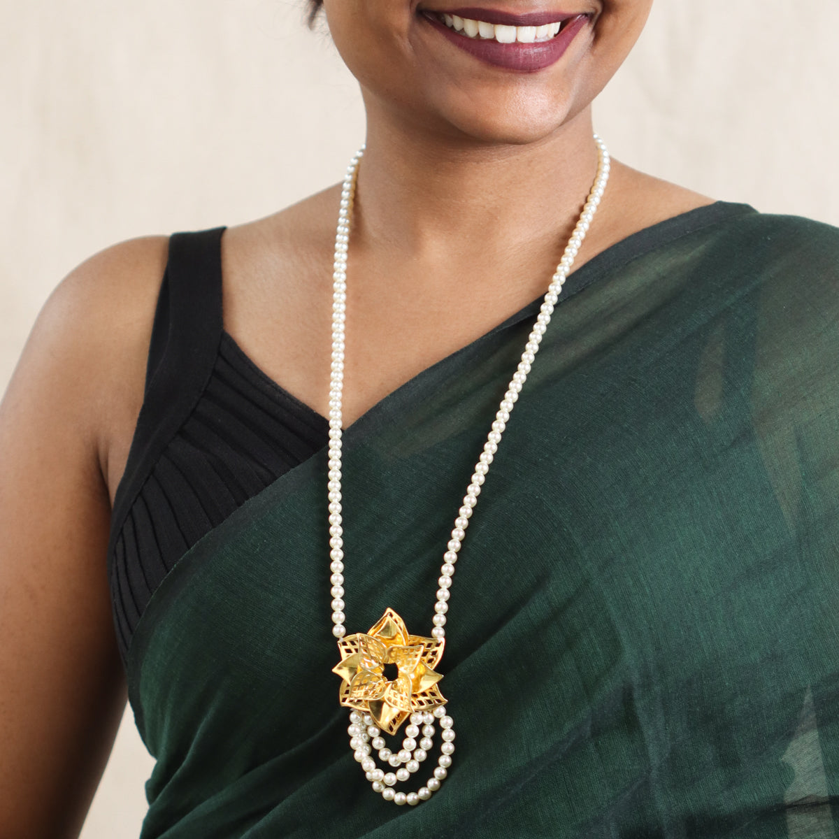 Godavari Necklace Gold Plated