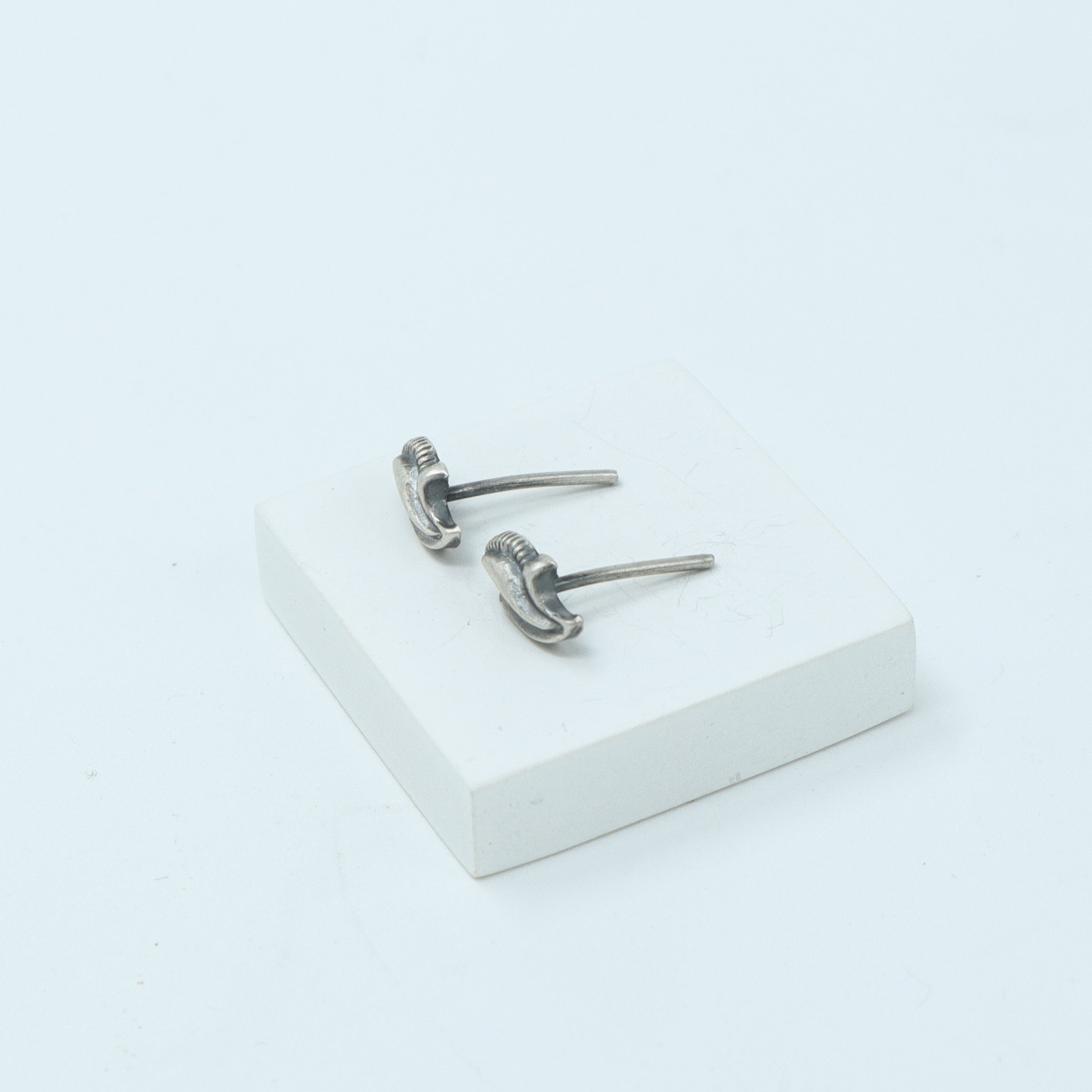 Silver Wing Stud