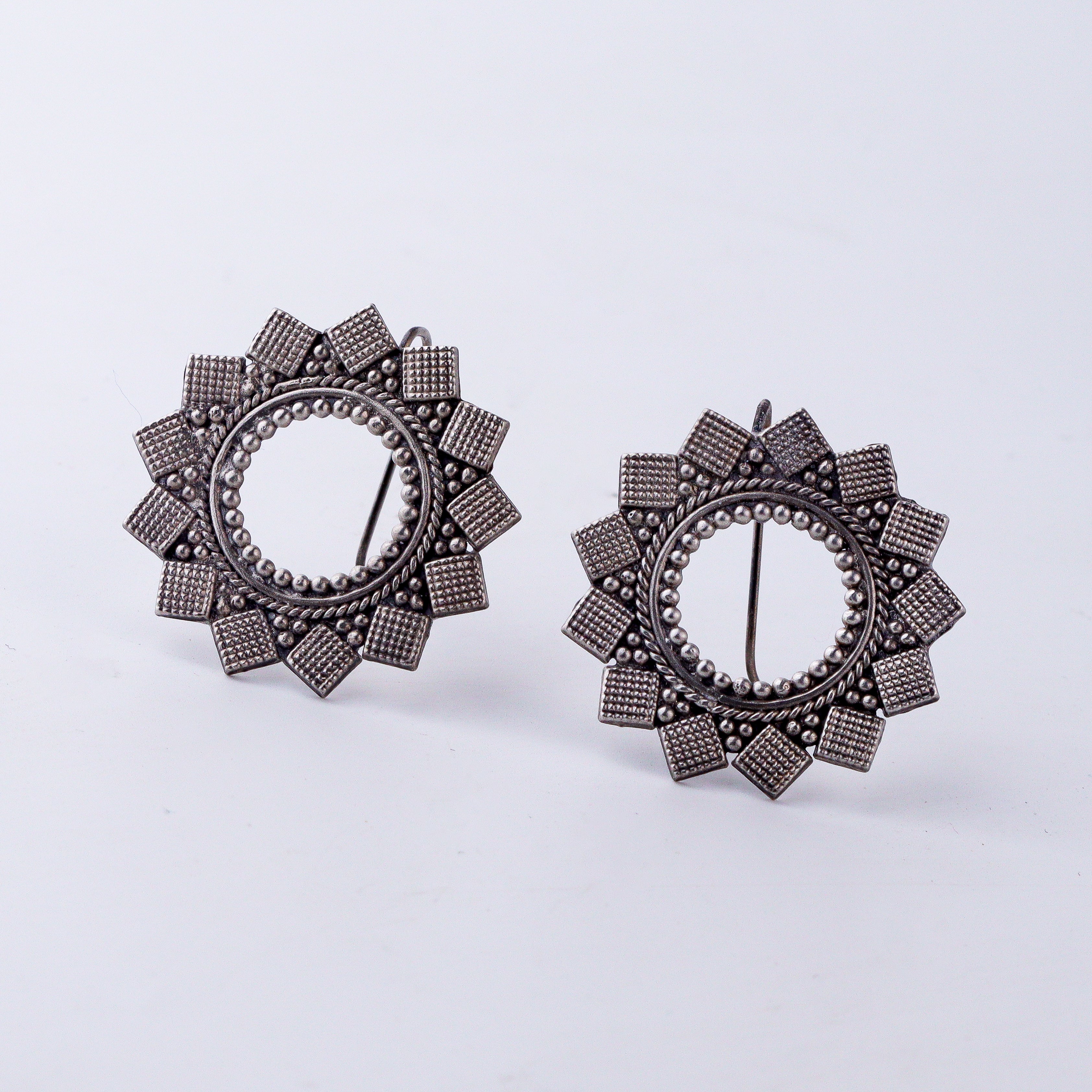 Round Texture Earrings