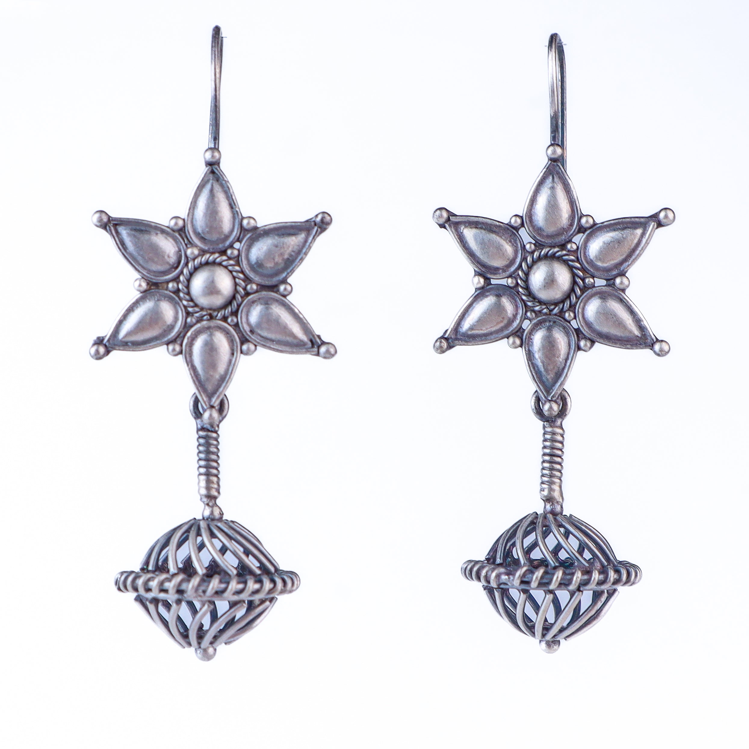 Oxidized Flower Spring Filigree Earrings