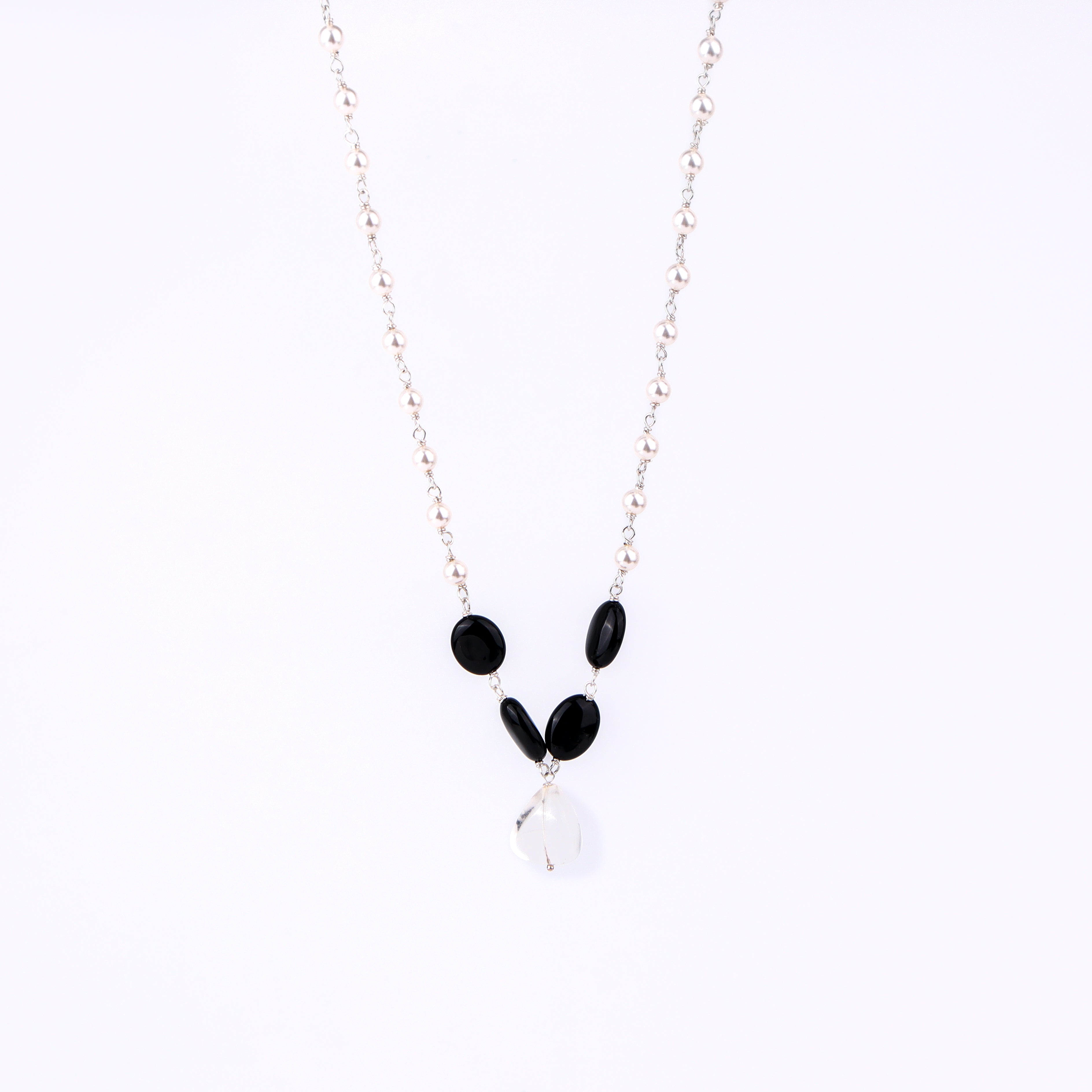 Silver Pearl Ganthan Necklace with Black Spinel  and Crystal