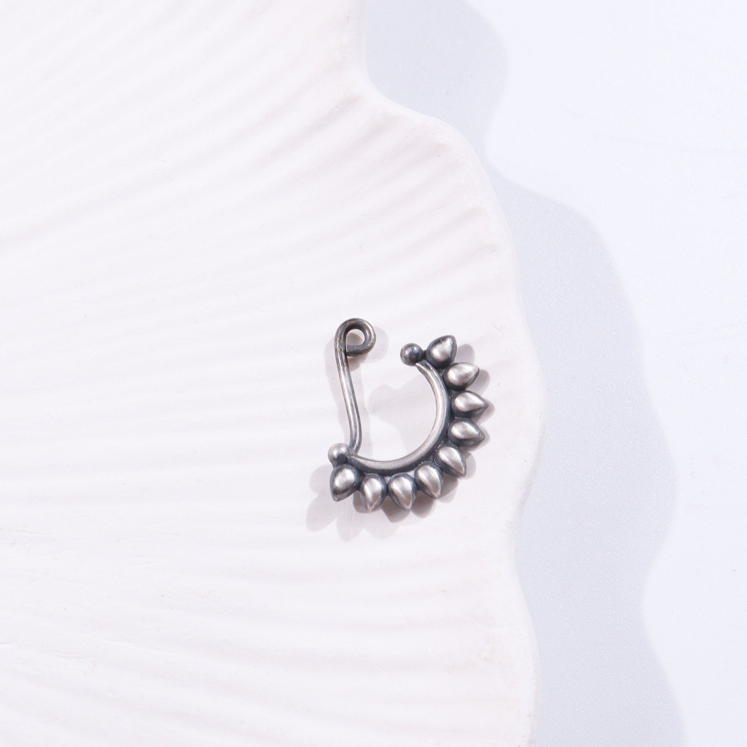 Petals Nath (Left, Clip on)