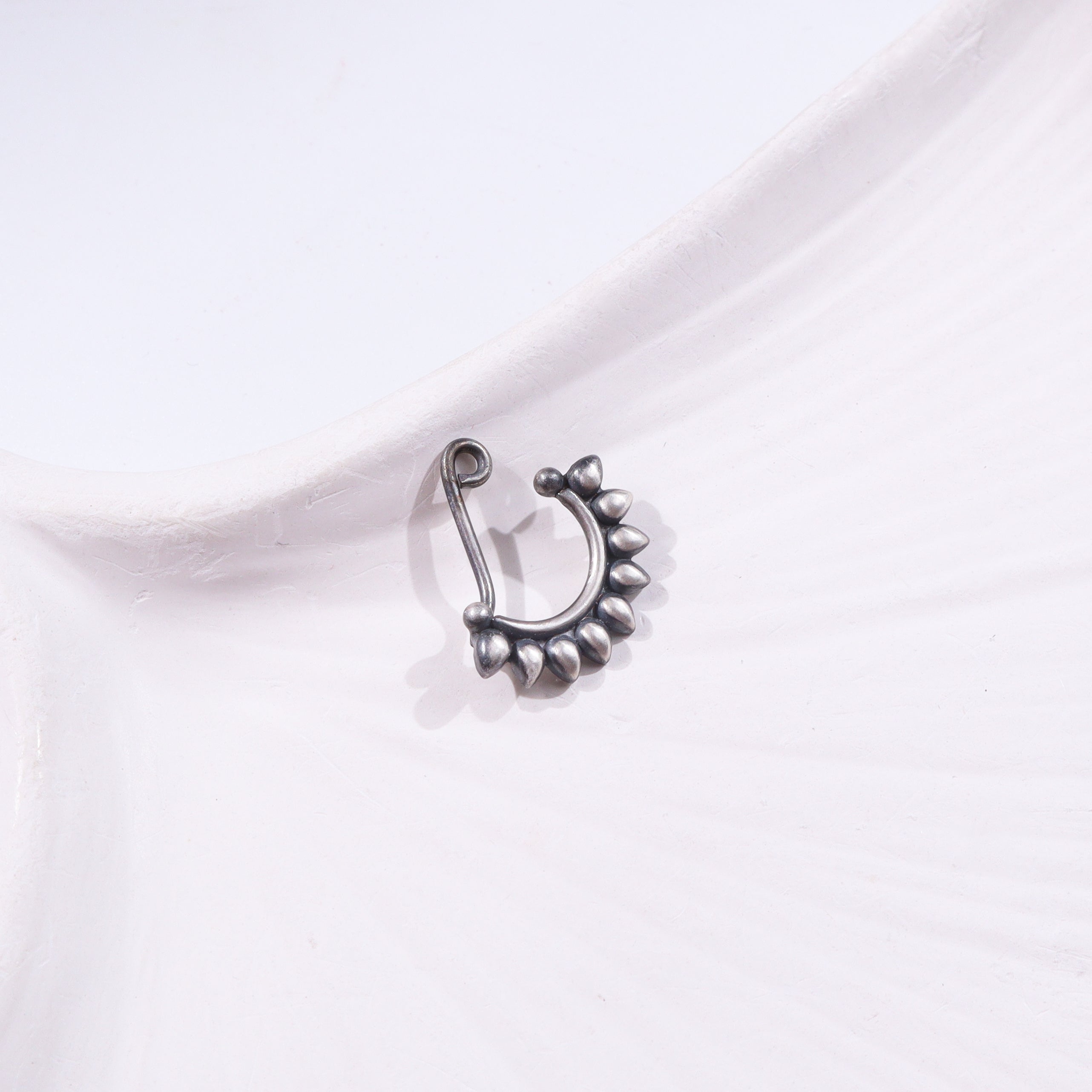 Petals Nath (Left, Clip on)