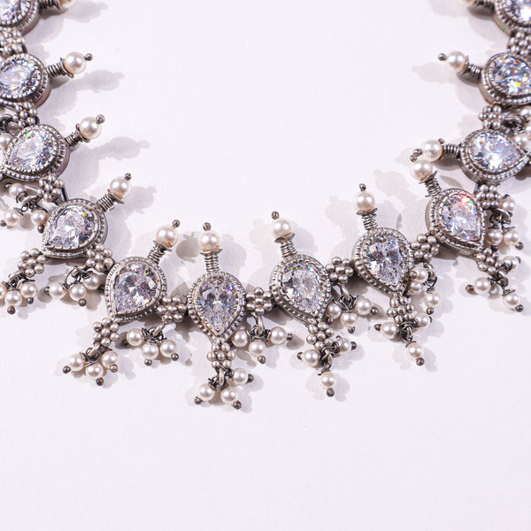 Oxidized silver Kudi Tanmani Laffa choker with crystals and pearls