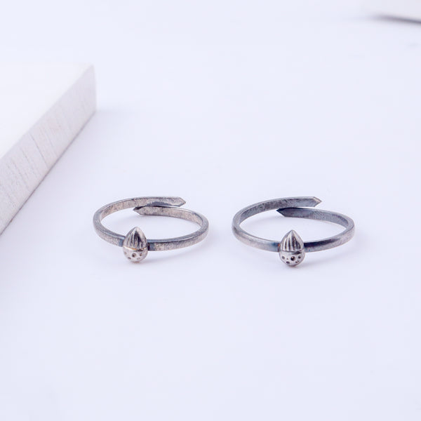 Tiny Silver Adjustable Drop Toe Ring