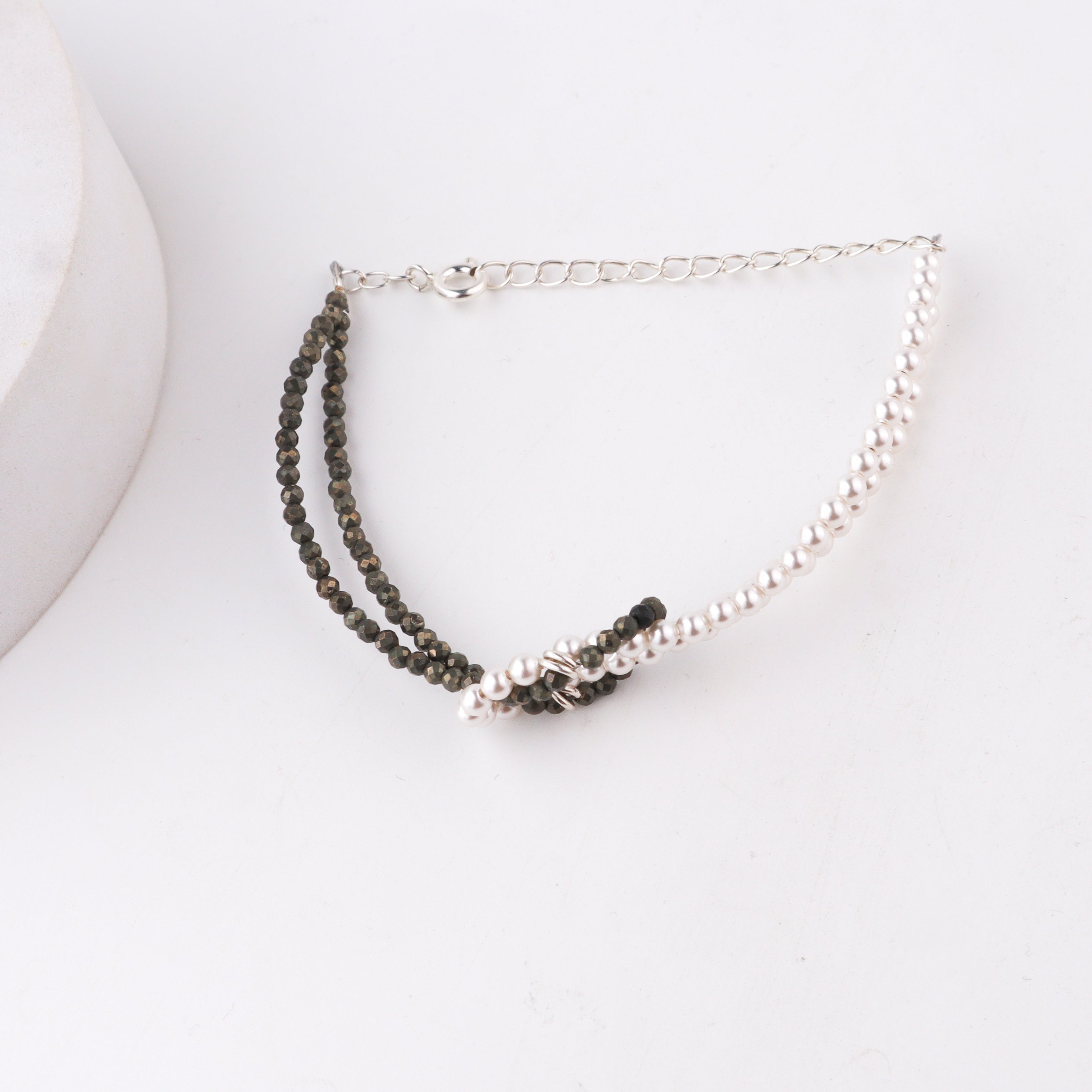 Minimal pyrite pearl bracelet design