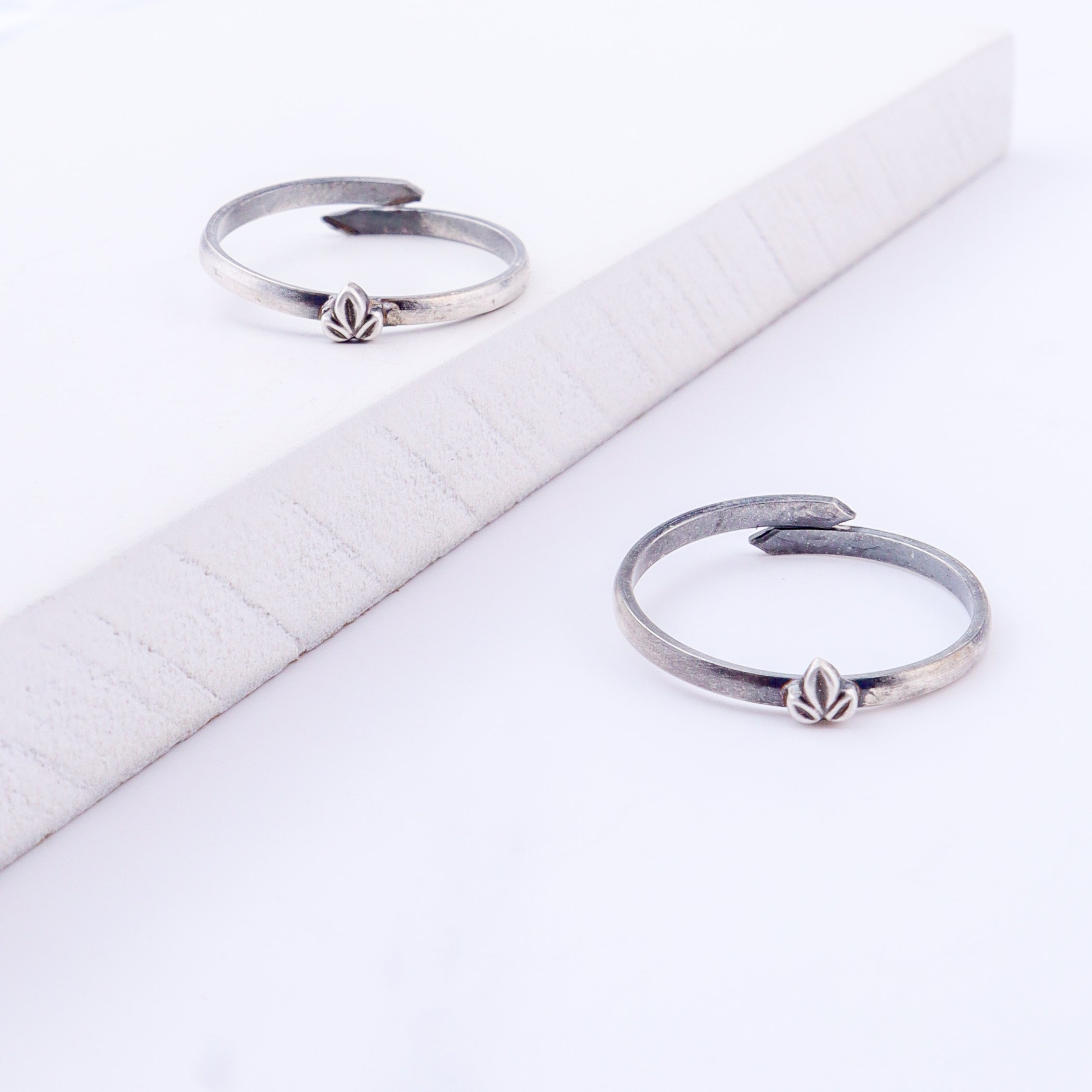 Tiny Silver Adjustable Trillium Toe Ring