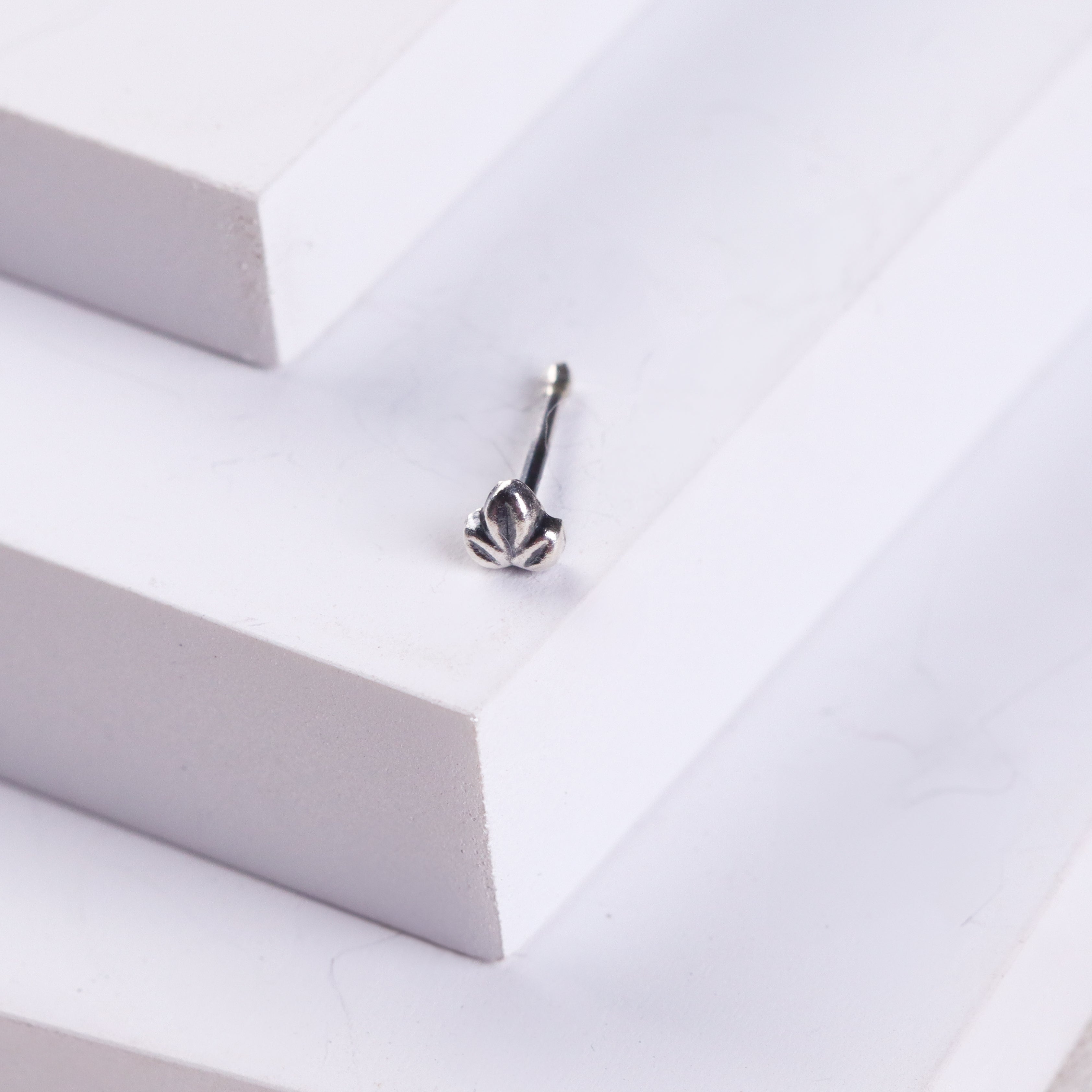 Silver Leafy Nose pin