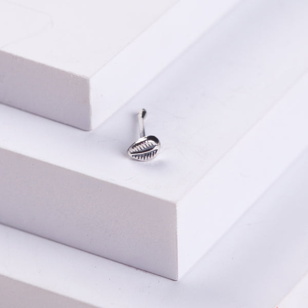 Silver Single Leaf Nose pin