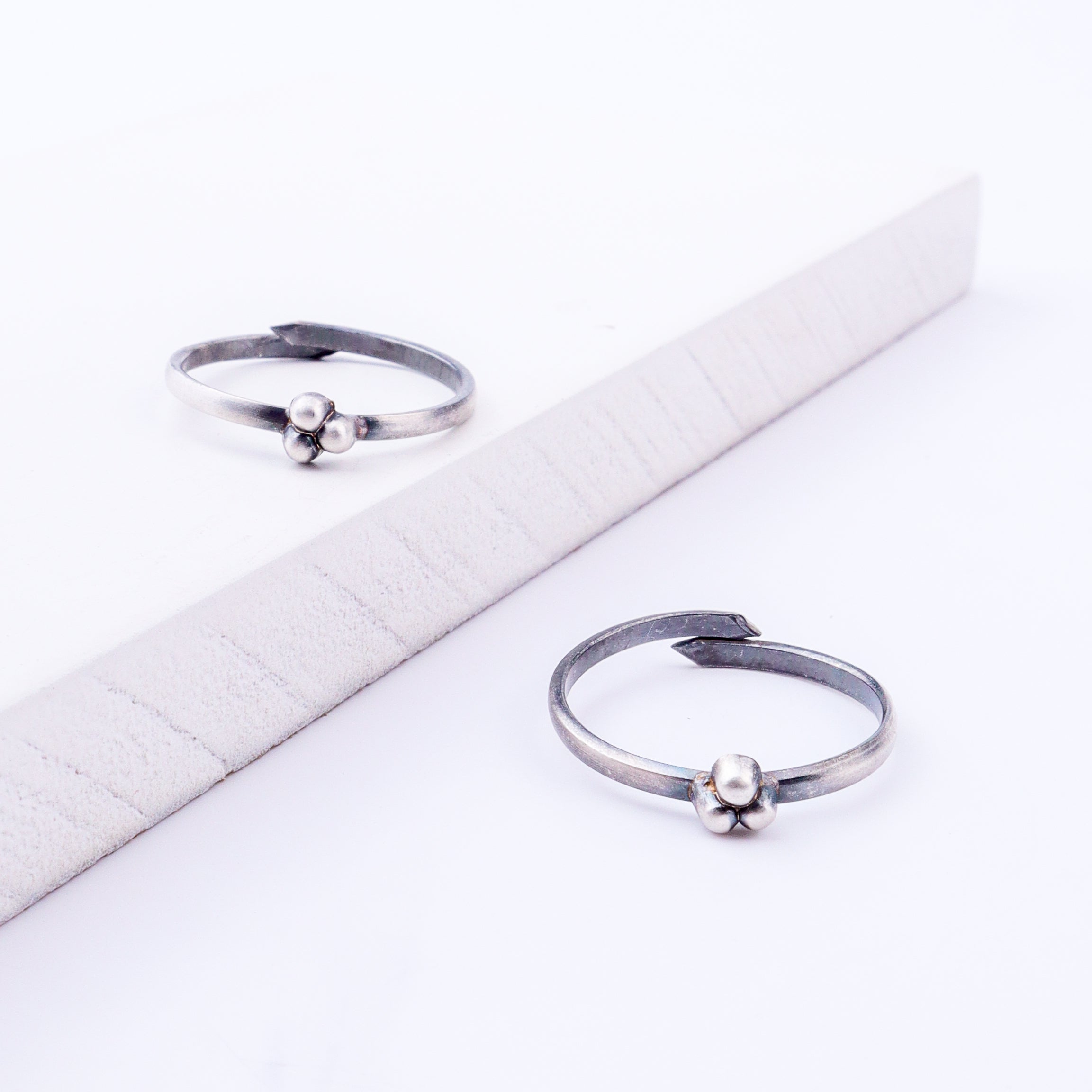 Tiny Silver Adjustable Dotted Toe Ring