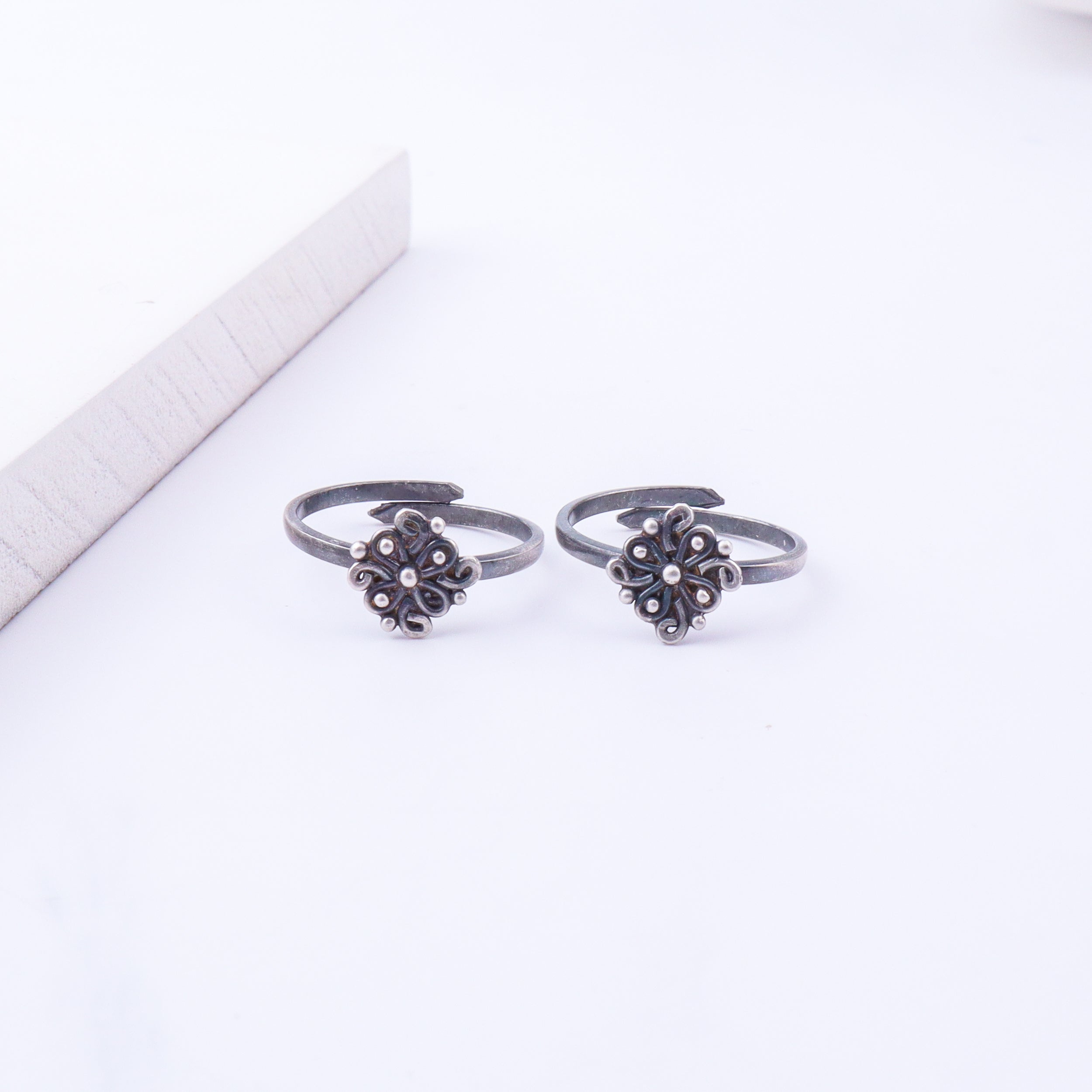 Tiny Silver Adjustable Blossom Toe Ring