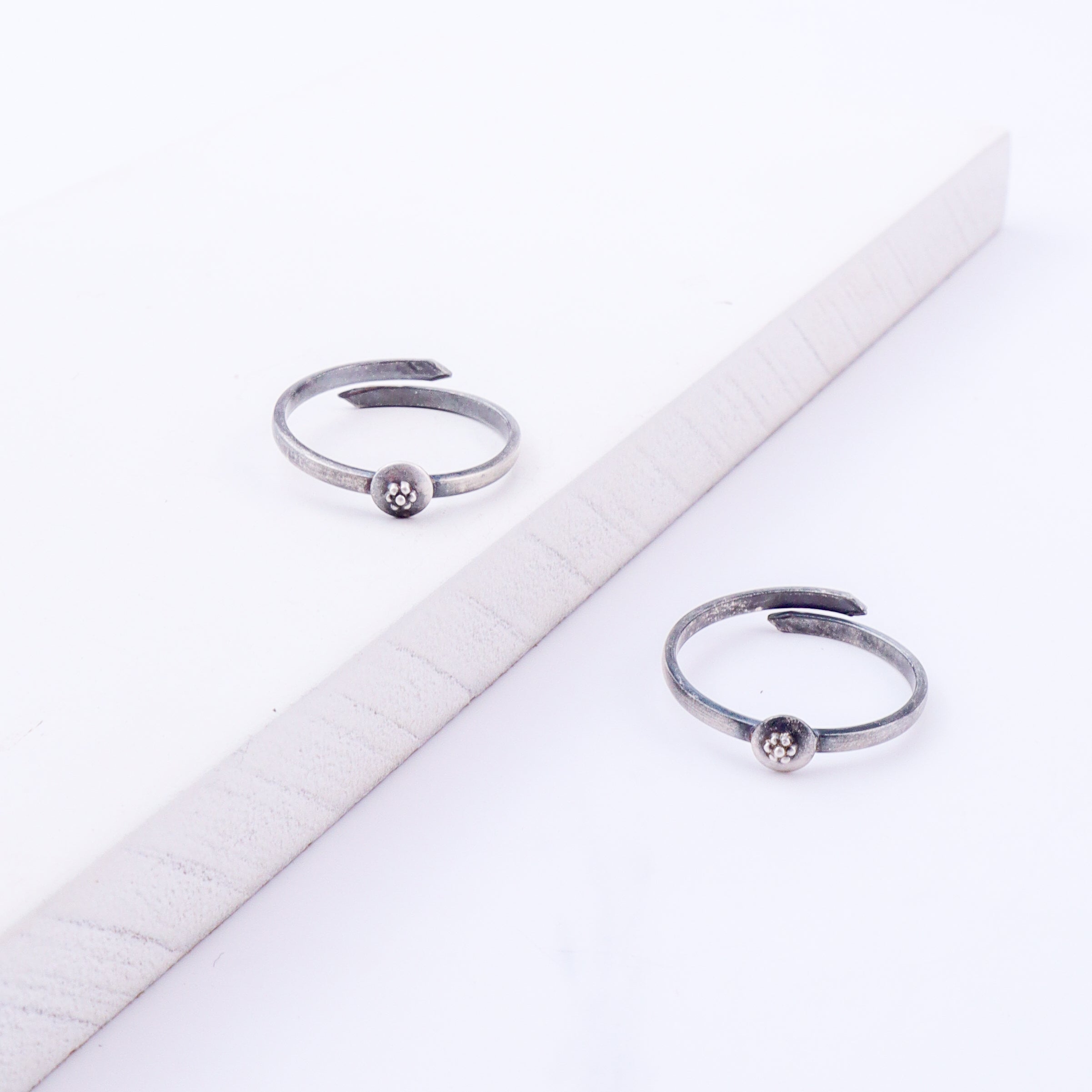 Tiny Silver Adjustable Kudi Dome Toe Ring