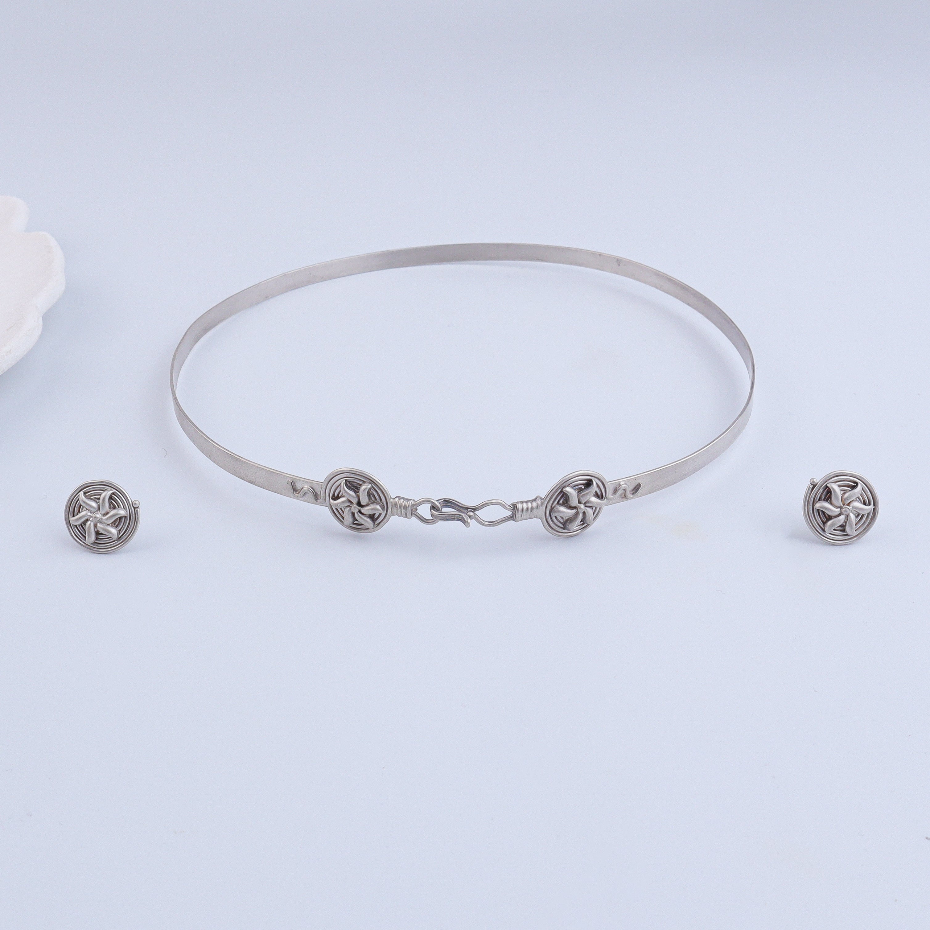 Chitaak – Sun Motif Choker Necklace | Oxidised Silver | (Made to Order)