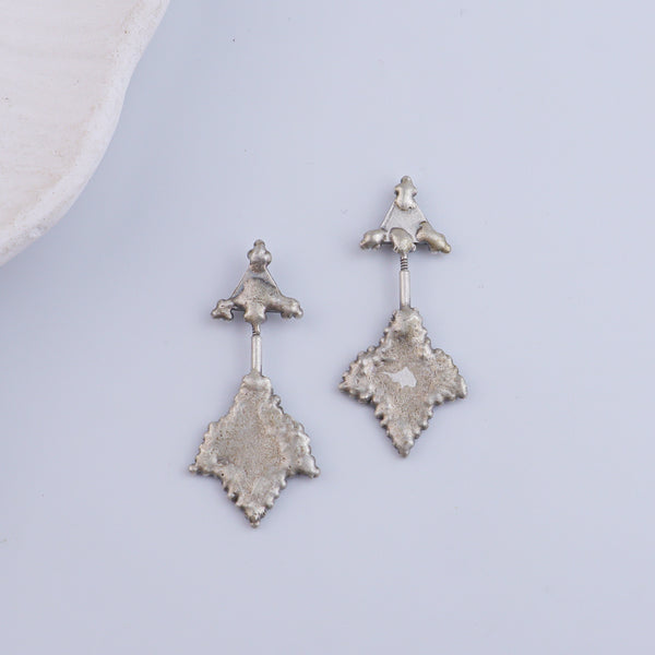 Nirbhaya & Diamond Cluster Bugadi (Pierced)