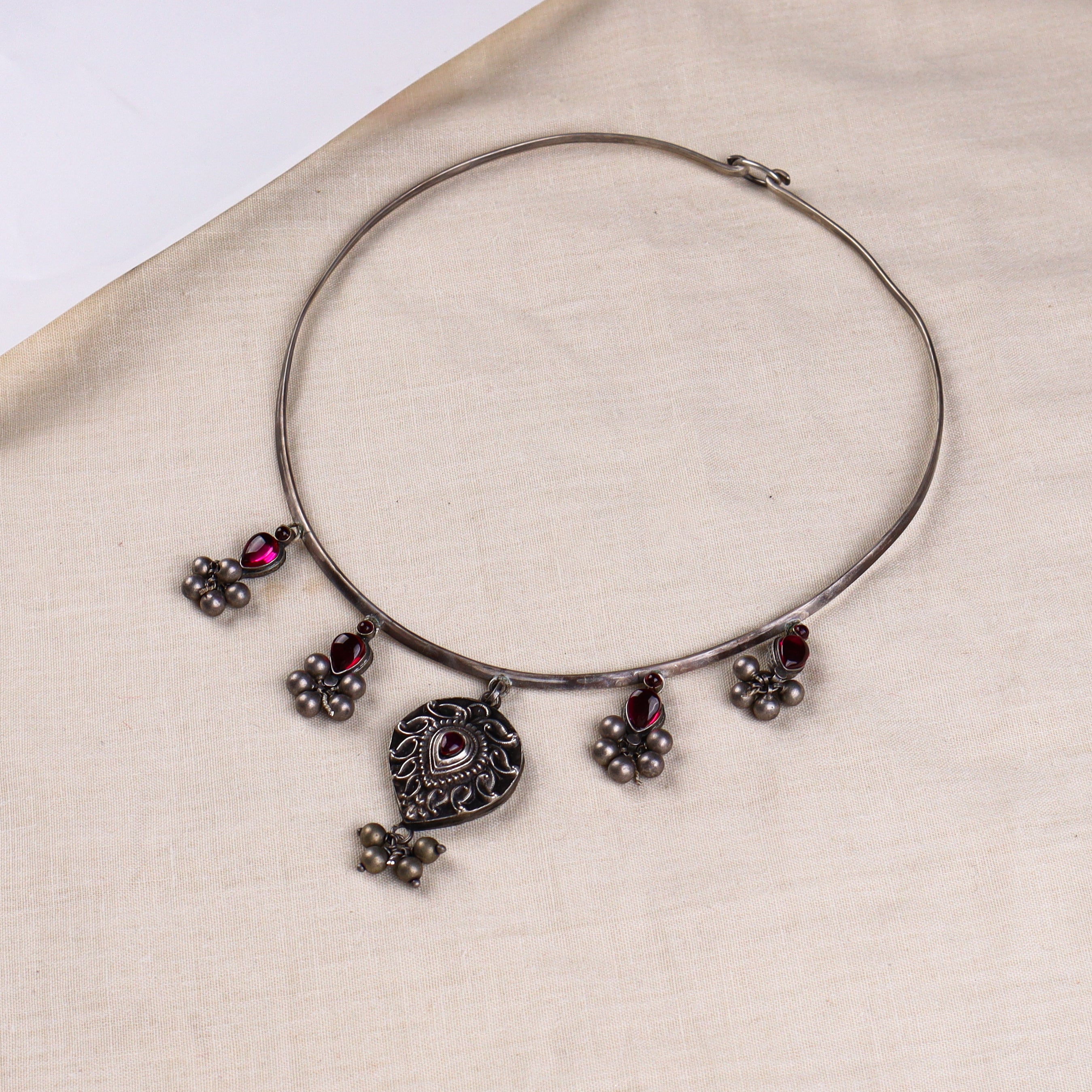 Silver Charm Hasali Choker