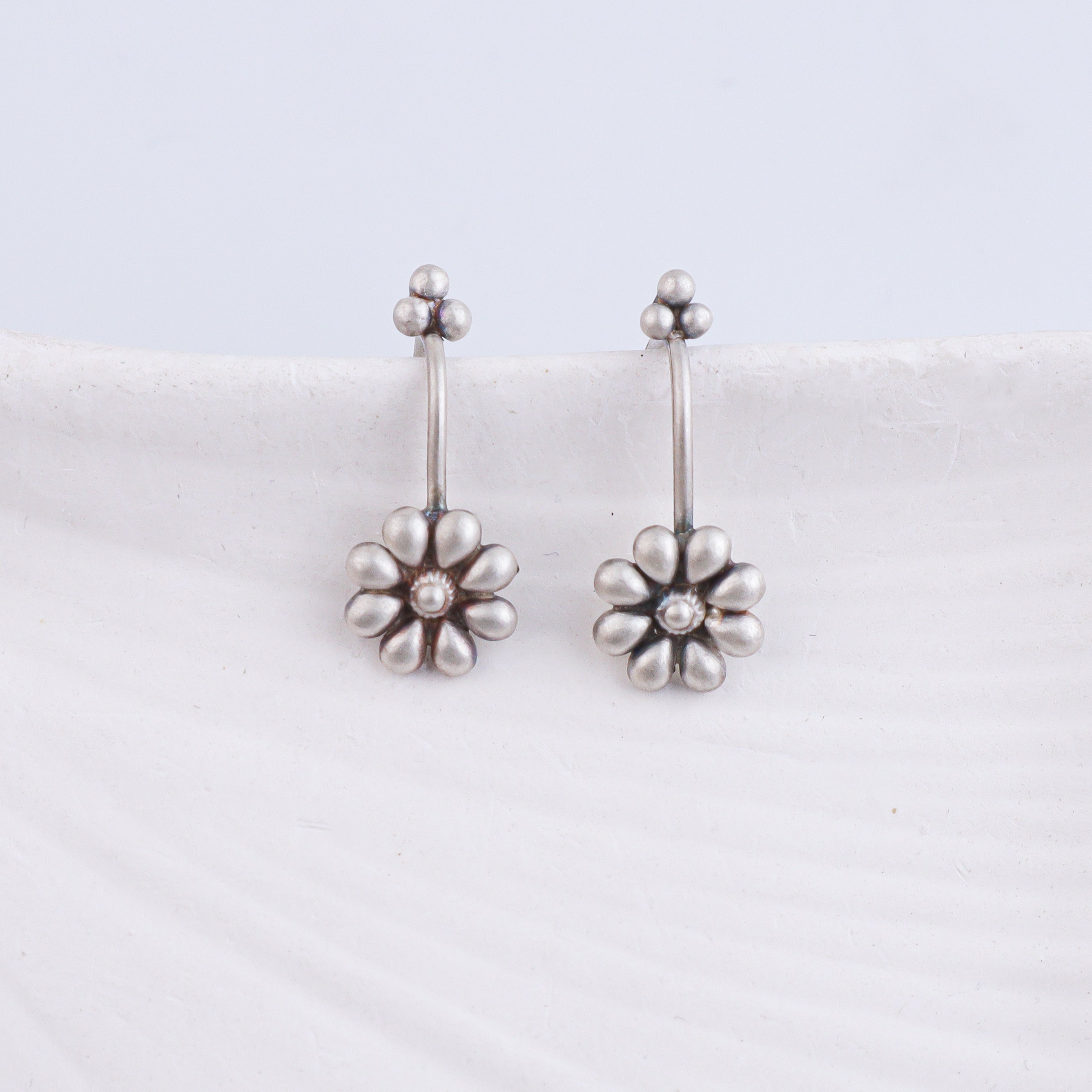 Flower Bugadi (Clip-On)