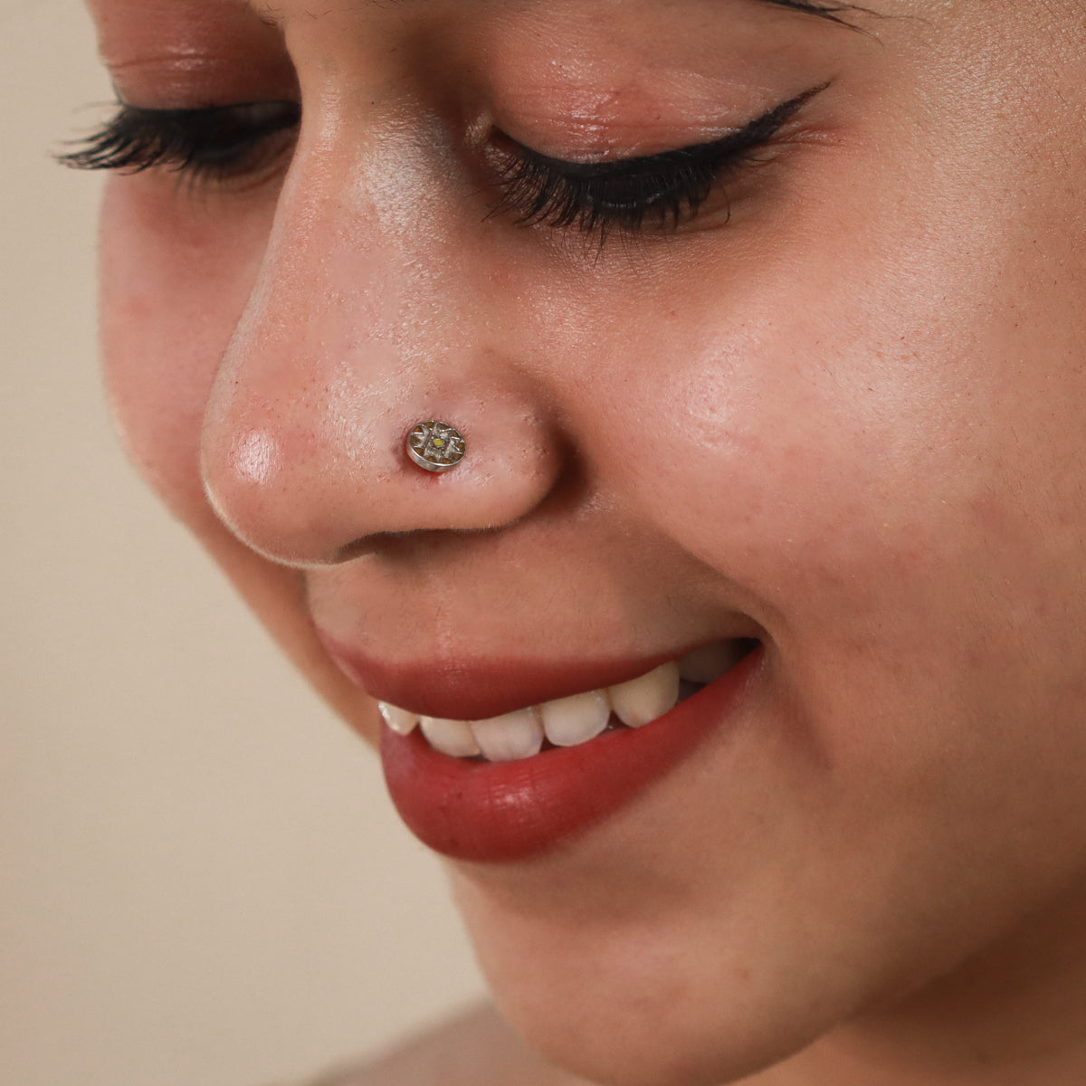 Stars Nosepin ( Pierced )