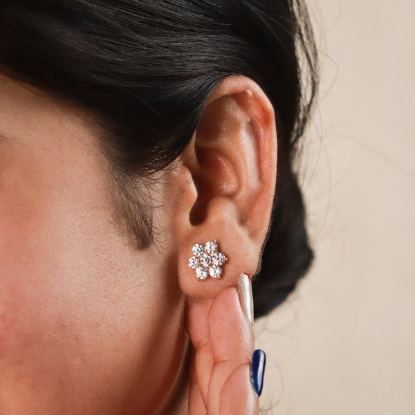 Diamond flower stud earrings with silver beads, gold-plated jewelry