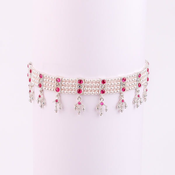 Model wearing Silver Pink Stone and Pearls Chinchapeti Set