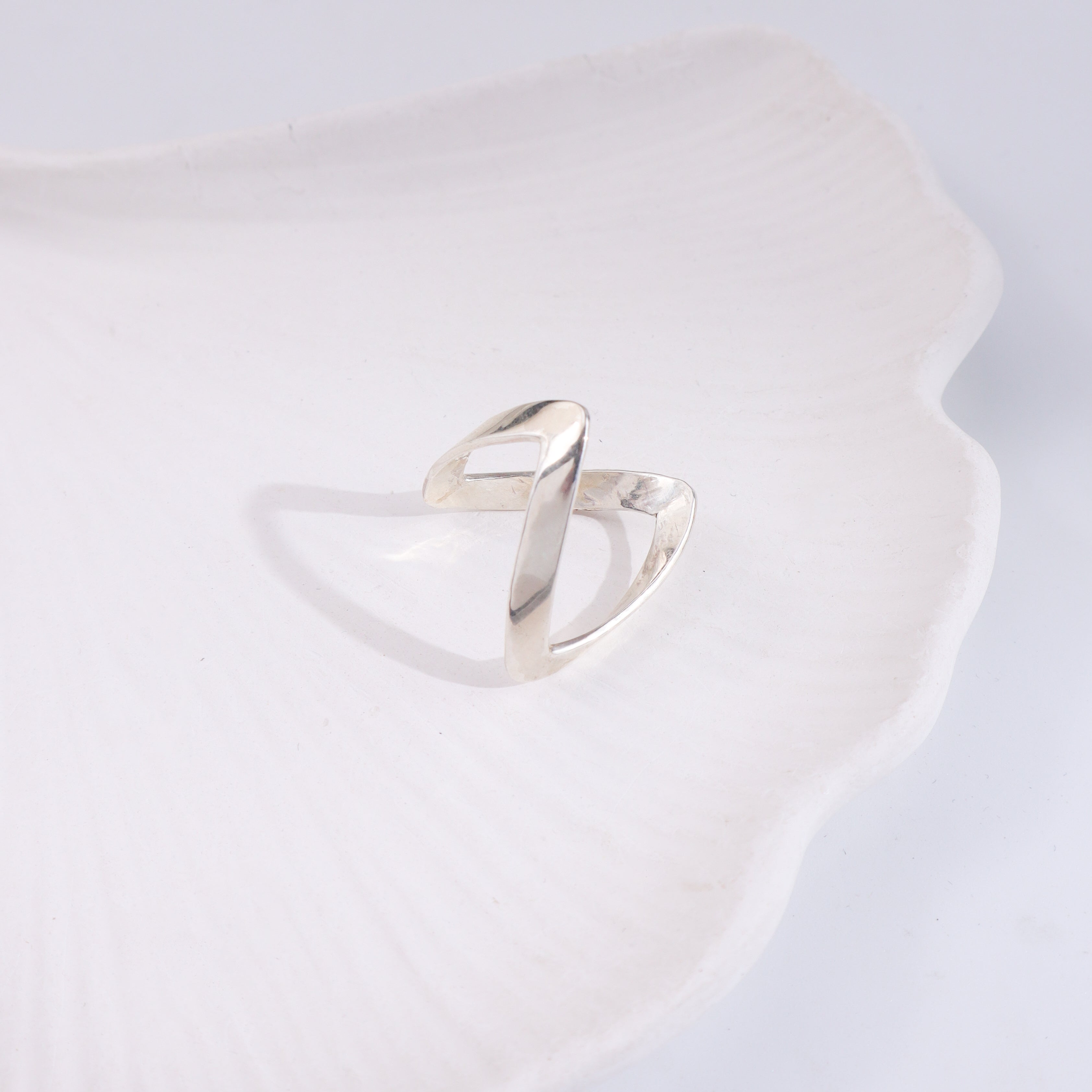 Classic Silver Ring : V